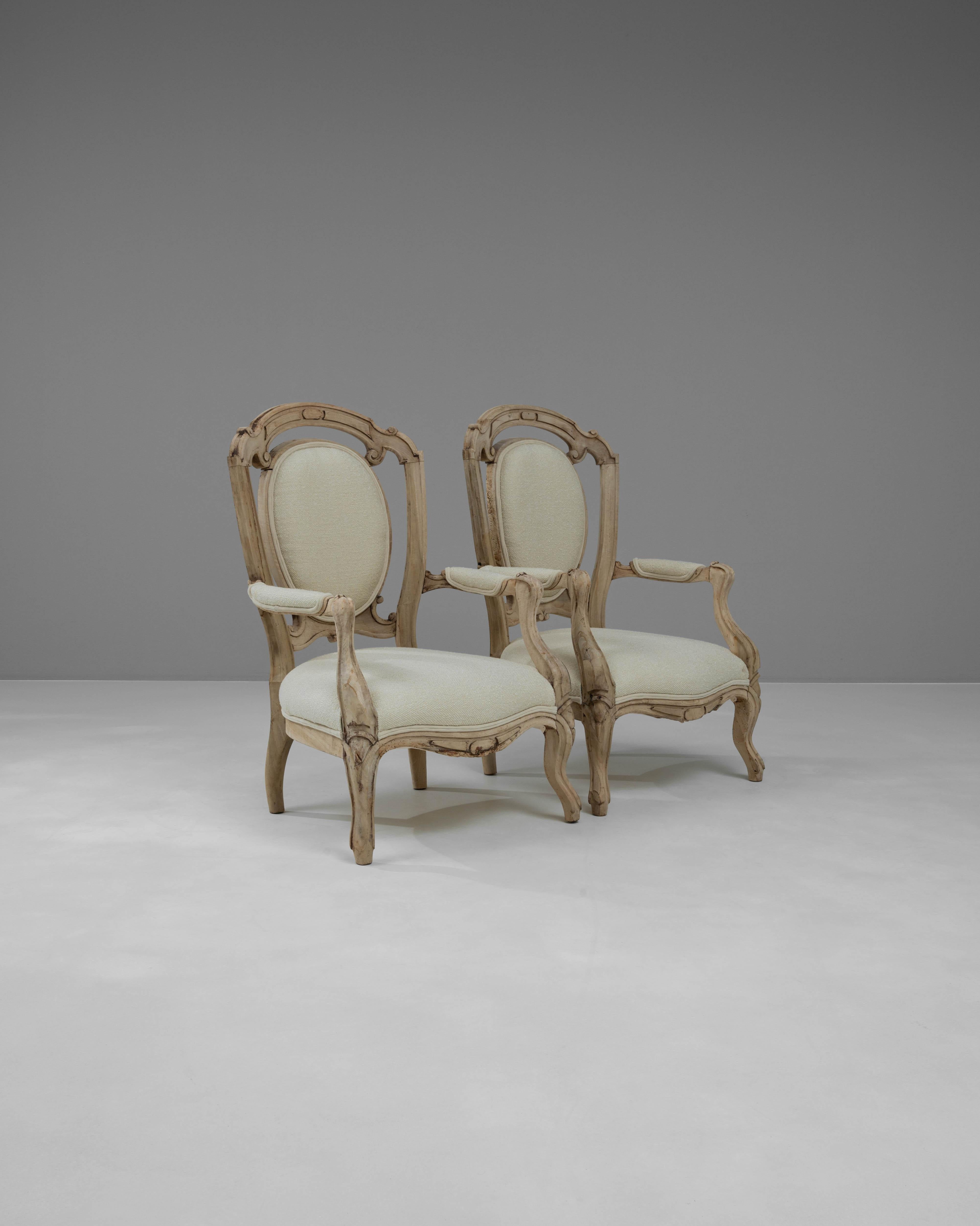 19th Century French Bleached Oak Upholstered Armchairs, a Pair For Sale 4