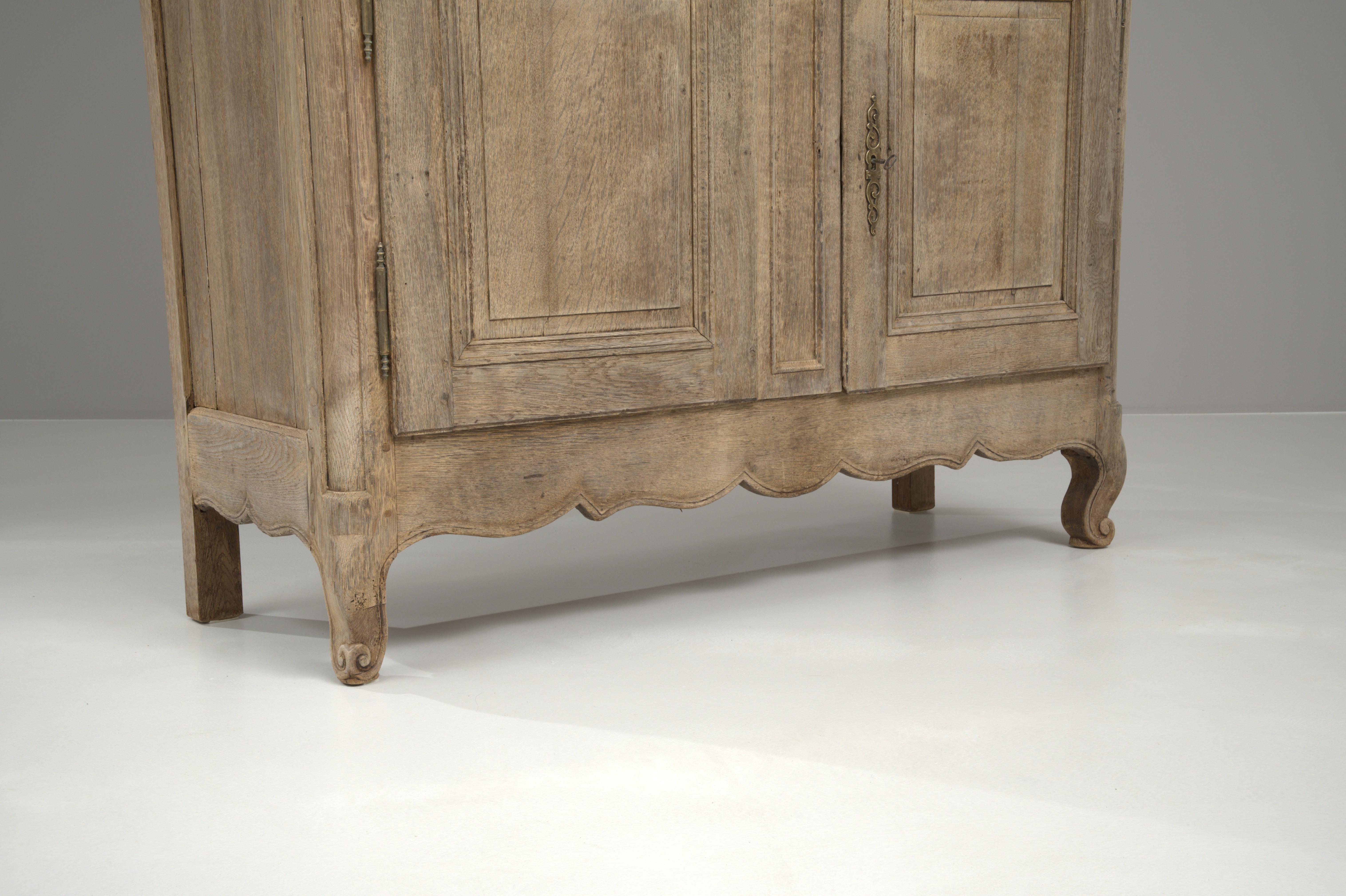 19th Century French Bleached Oak Vitrine 7