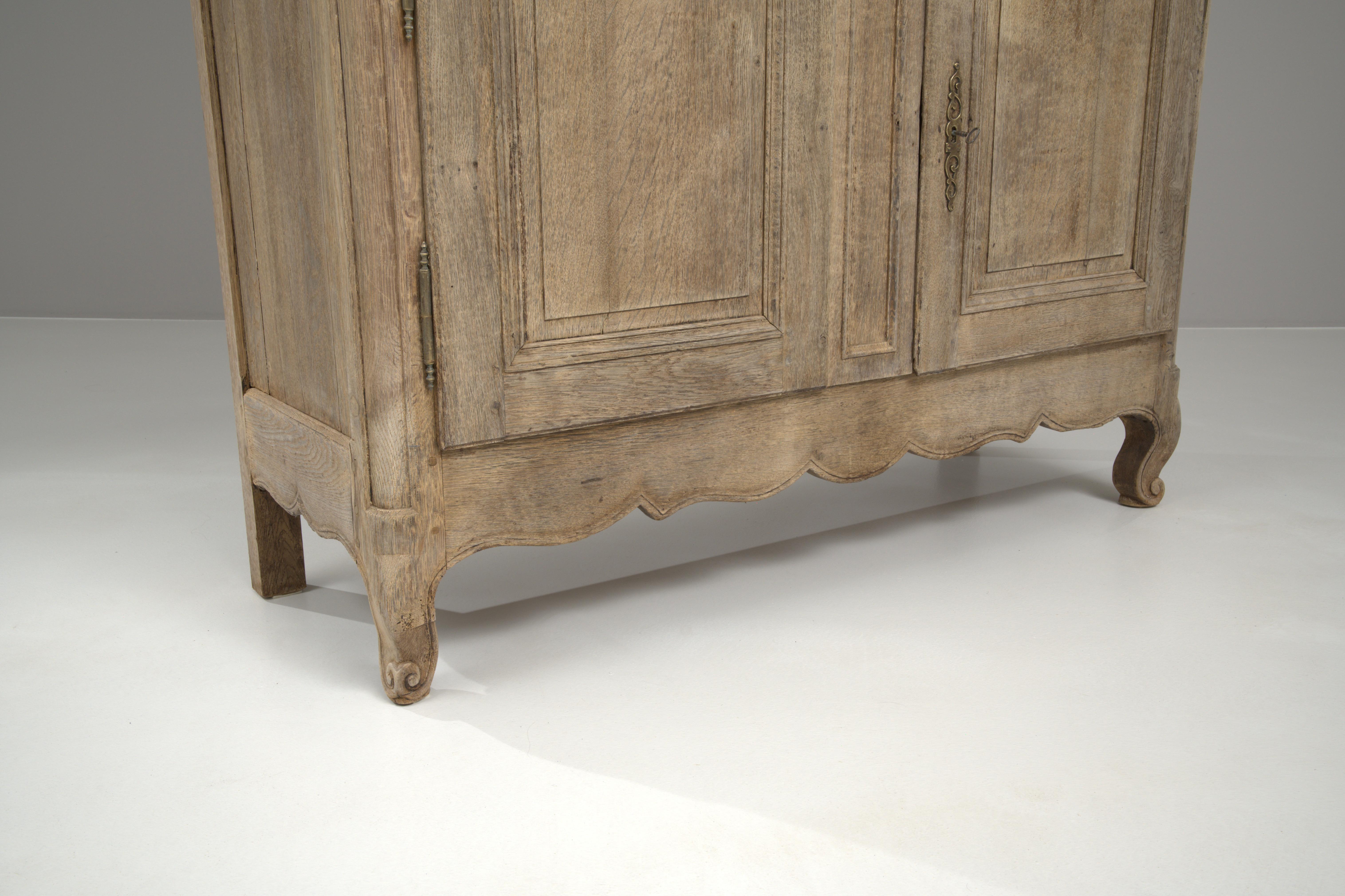 19th Century French Bleached Oak Vitrine 6