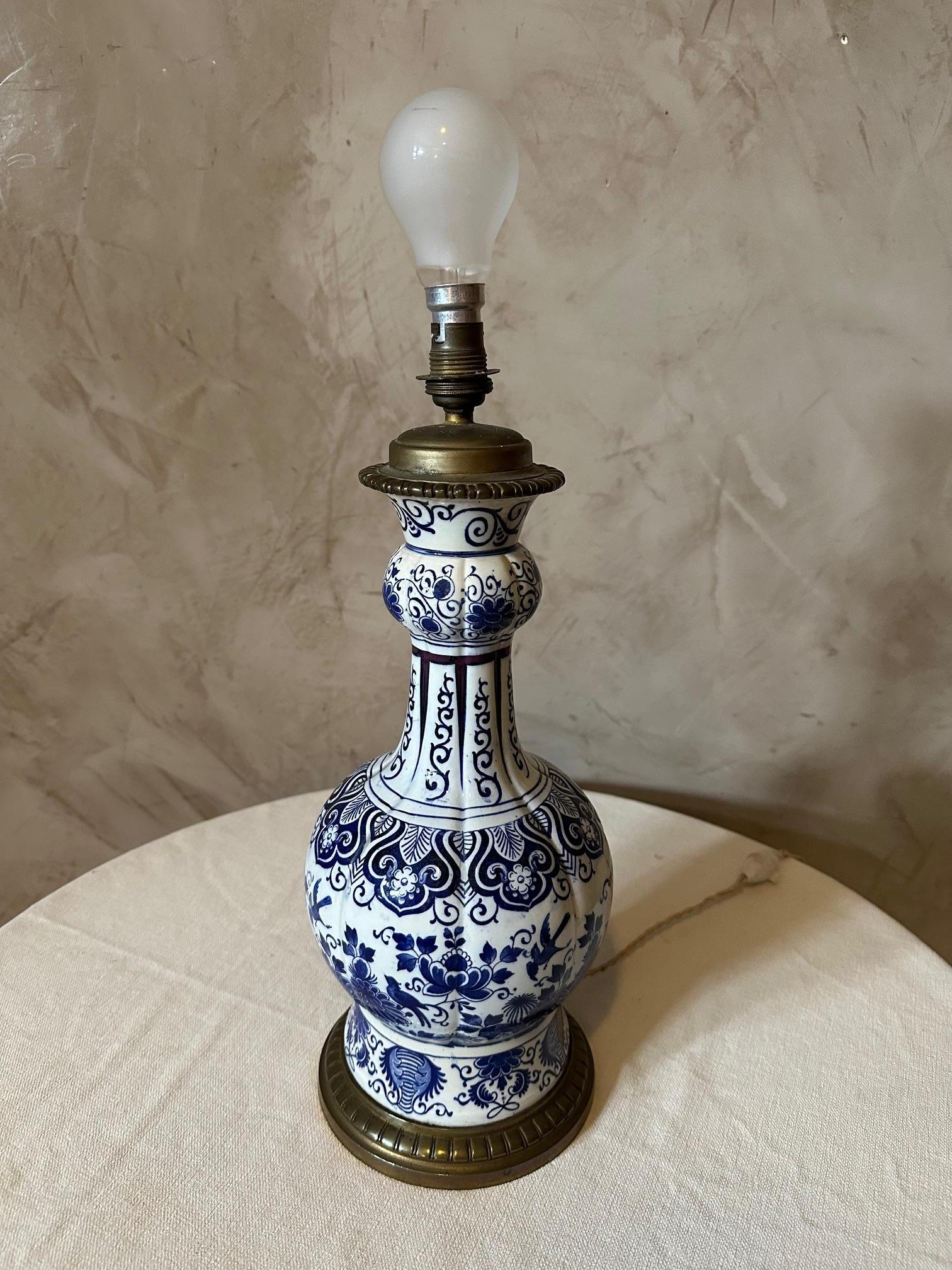 19th century French Blue and White Delft Porcelain Table Lamp For Sale 5
