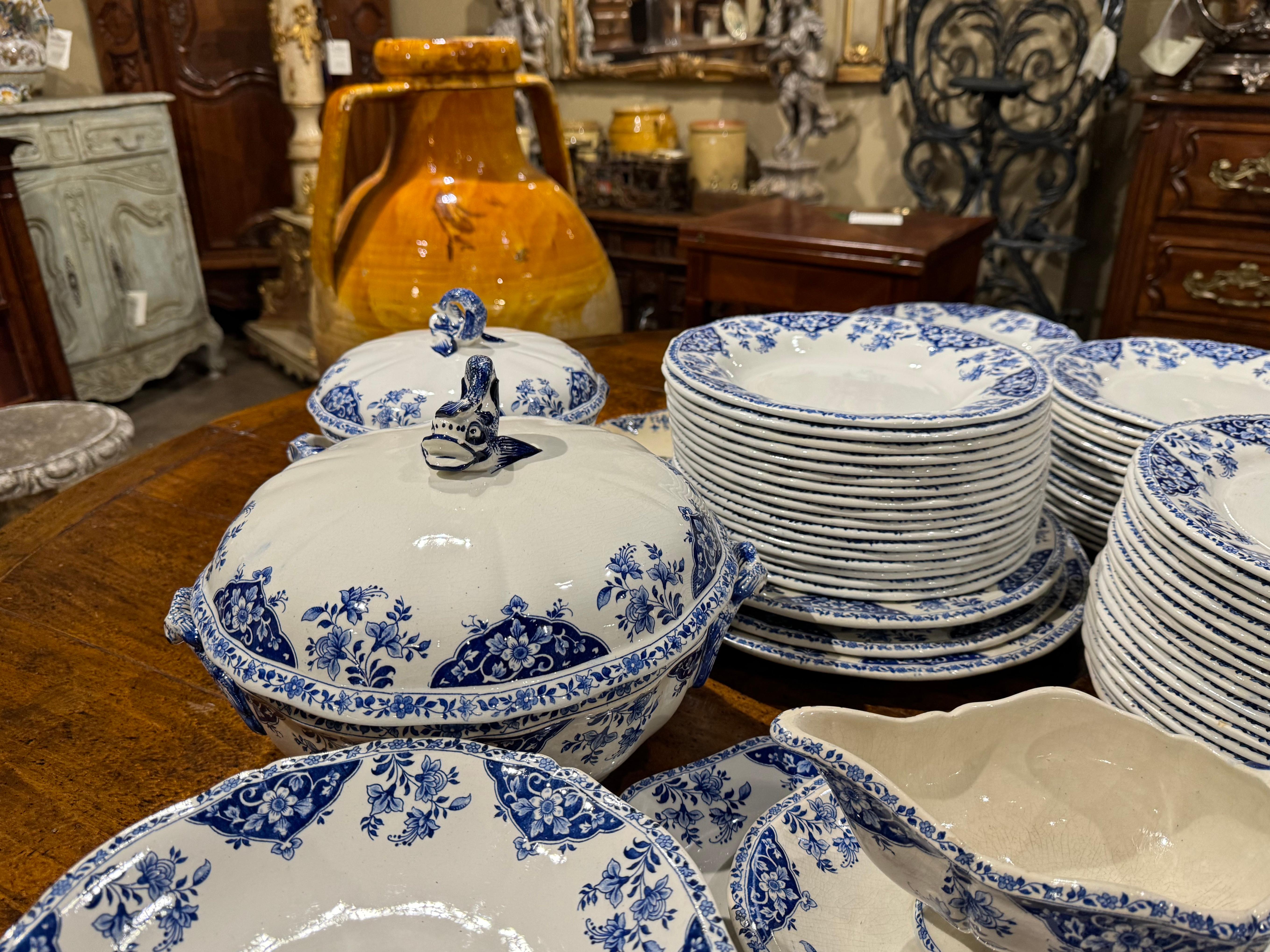 19th Century French Blue and White Gien Porcelain Dinnerware, 77 Pieces For Sale 3