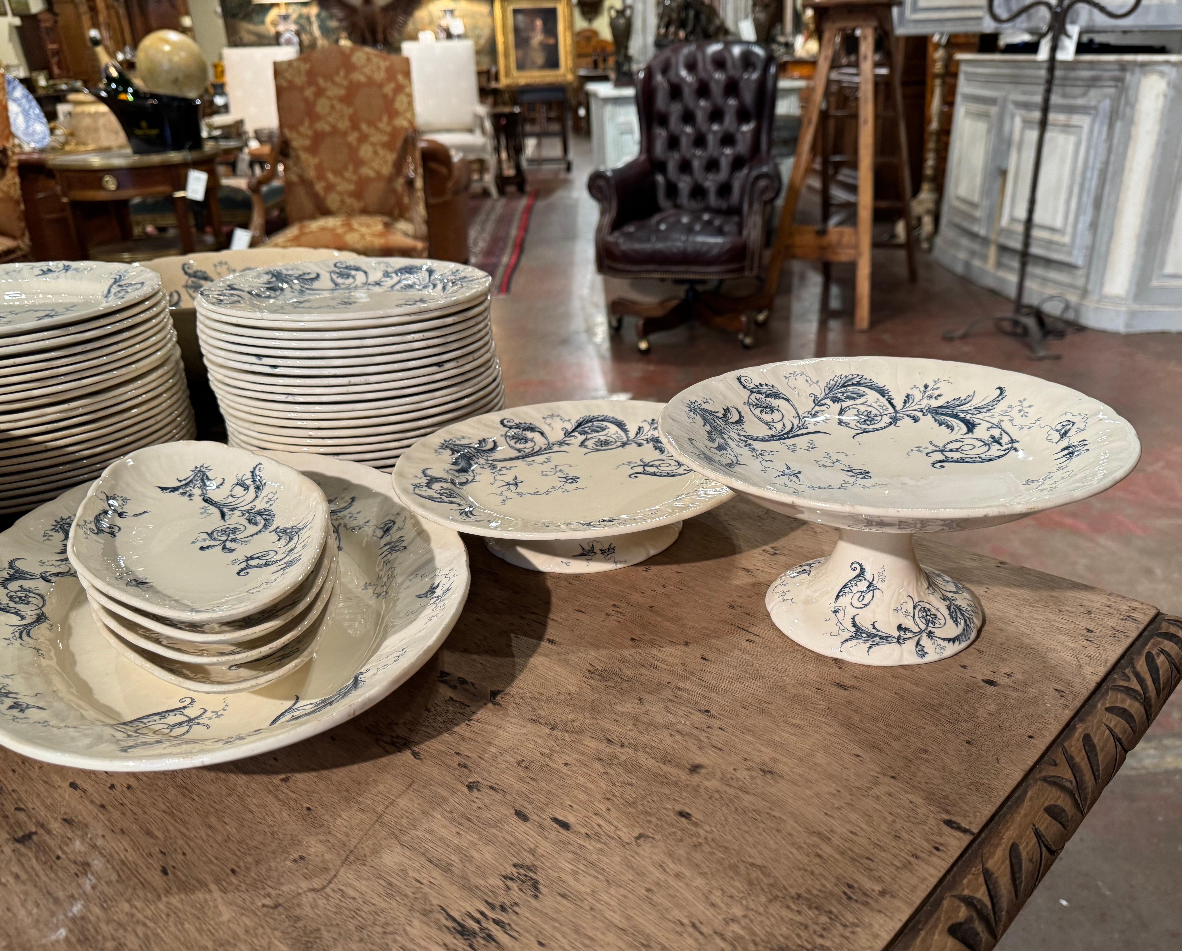 19th Century French Blue and White Gien Porcelain Dinnerware, 67 Pieces For Sale 3
