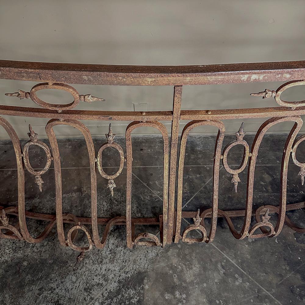 19th Century French Bombe Wrought Iron Balcony Rail ~ Baluster Rail For Sale 10