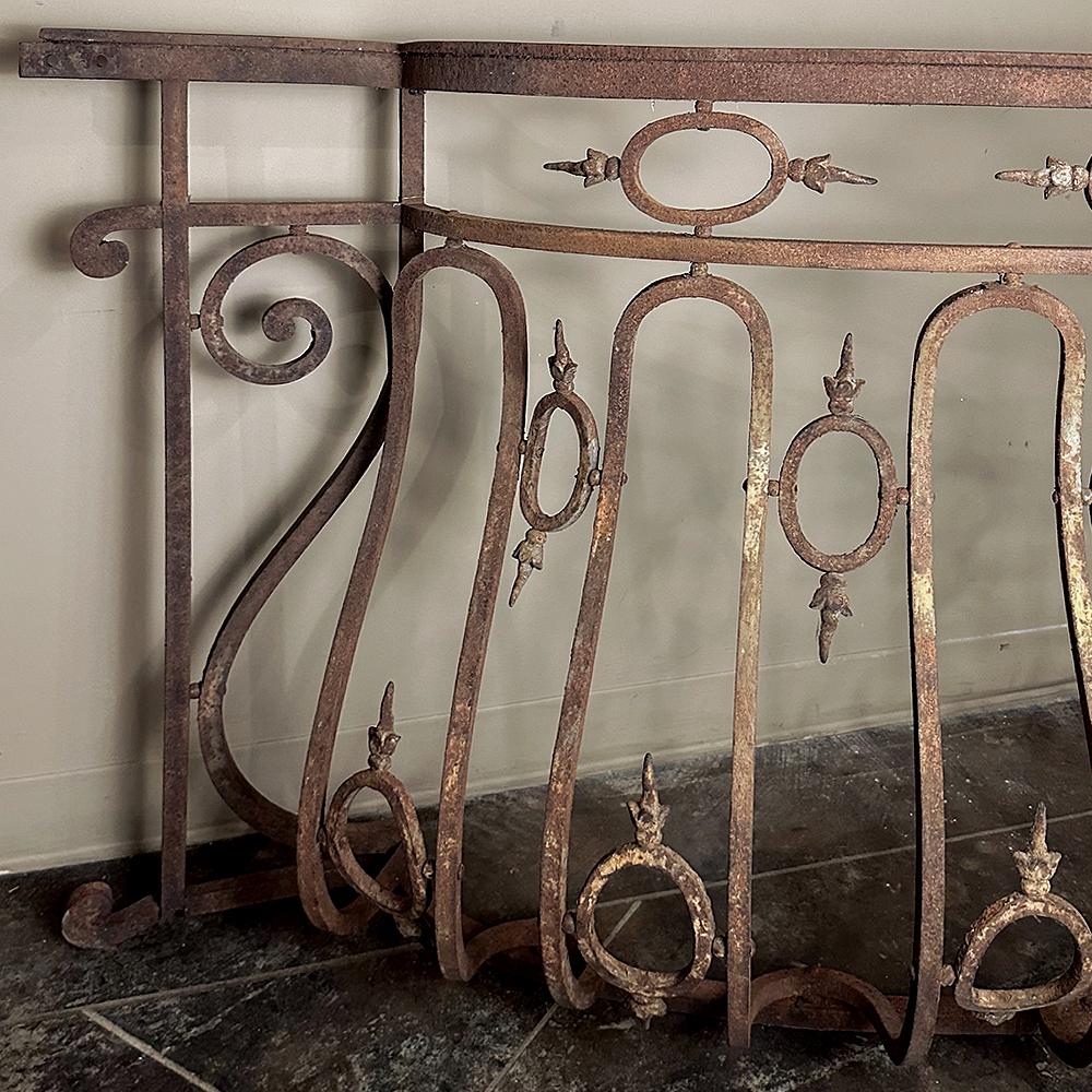 19th Century French Bombe Wrought Iron Balcony Rail ~ Baluster Rail For Sale 2