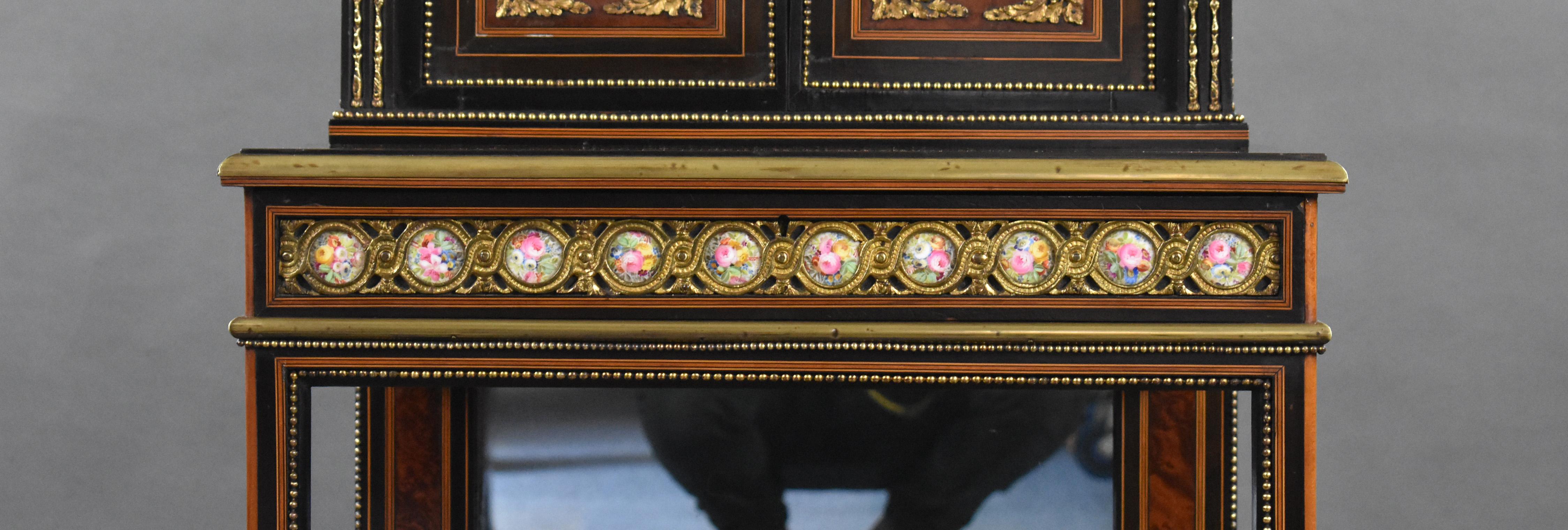 19th Century French Bonheur Du Jour For Sale 1