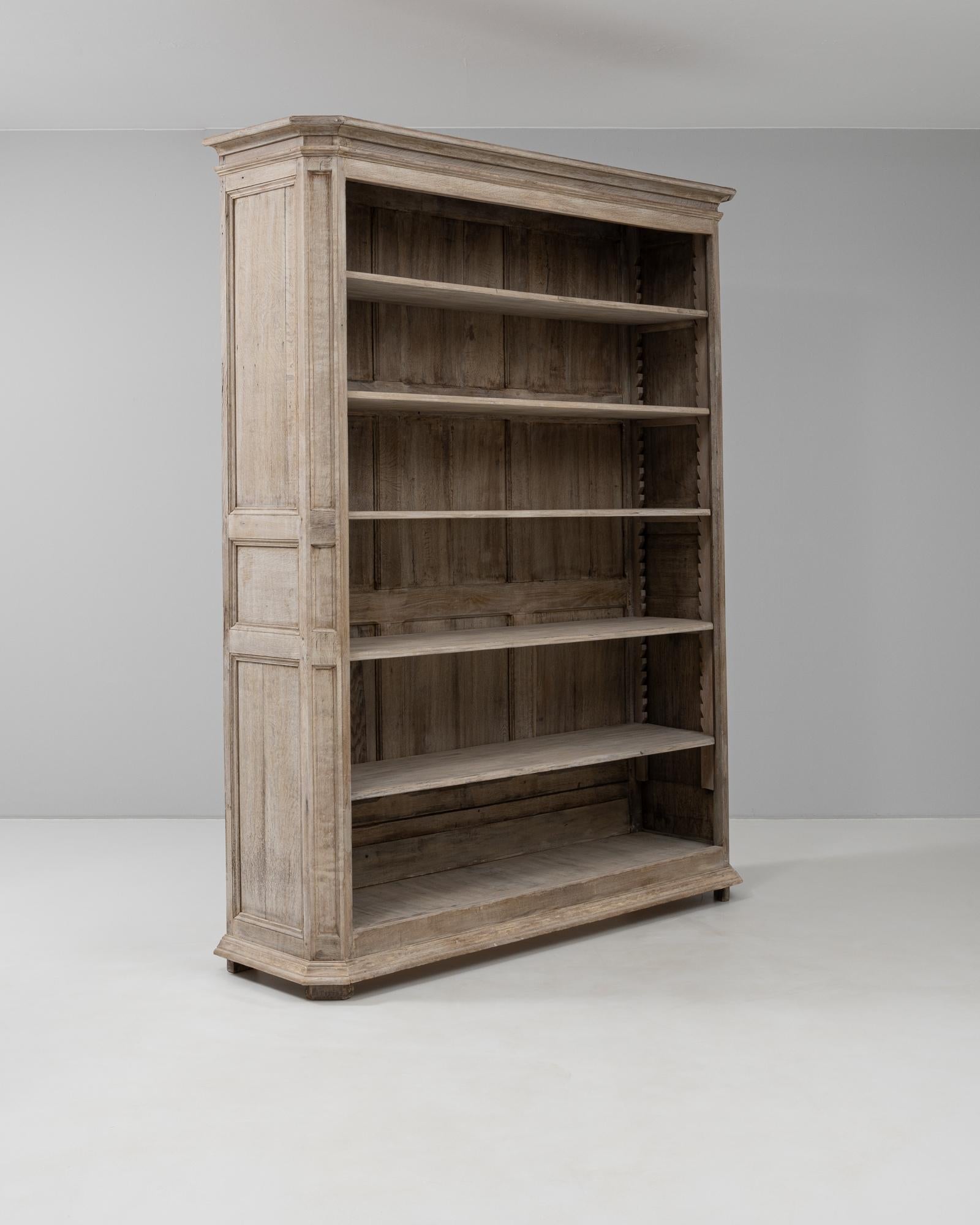 19th Century French Bookcase Cabinet In condizioni buone in vendita a High Point, NC