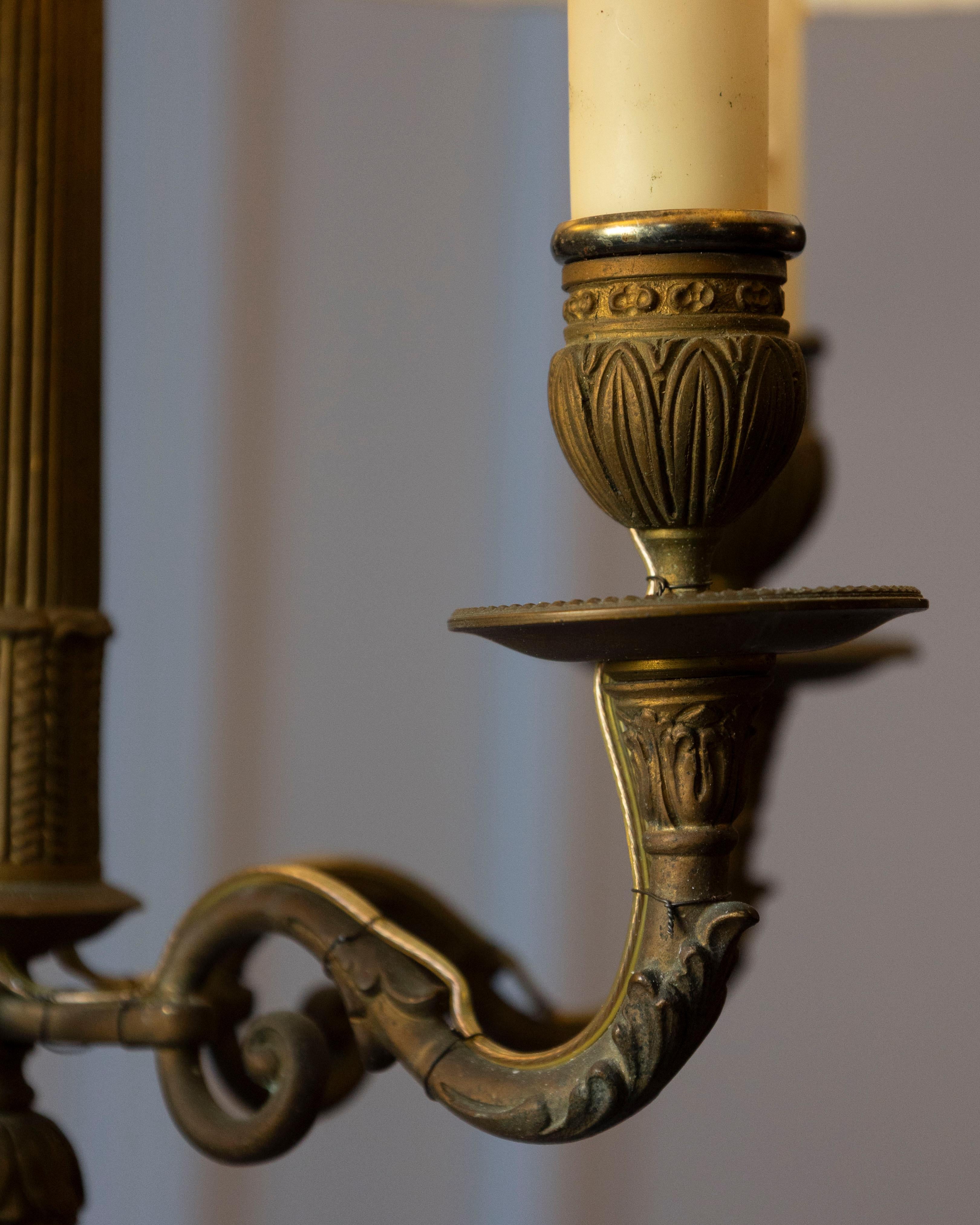 Lampadario Bouillotte francese del XIX secolo in tiglio e bronzo In condizioni buone in vendita a Atlanta, GA