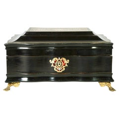 Caja de Neceseres de Costura Boulle Francesa del Siglo XIX