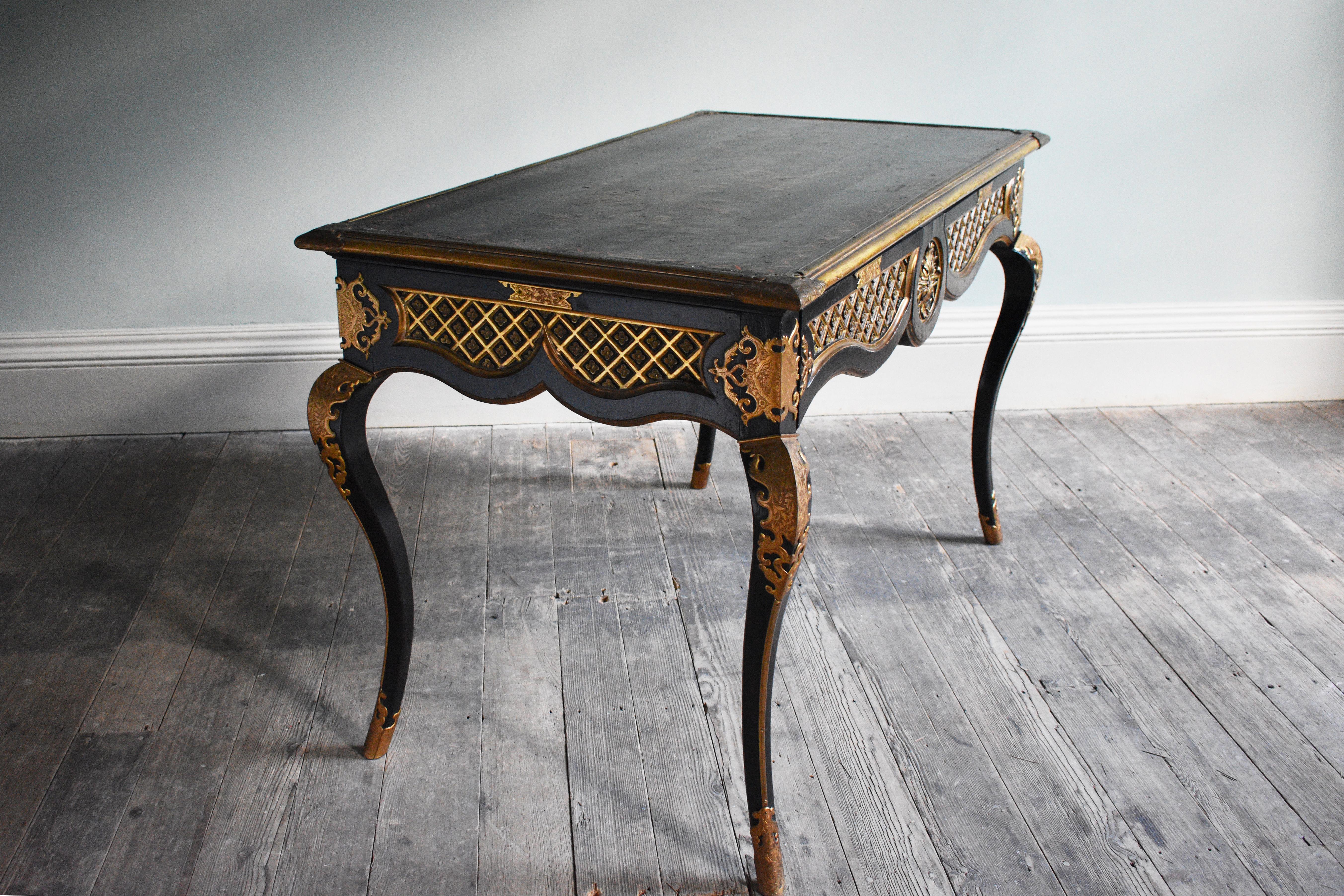 Baroque Table française de style Boulle du XIXe siècle  en vente