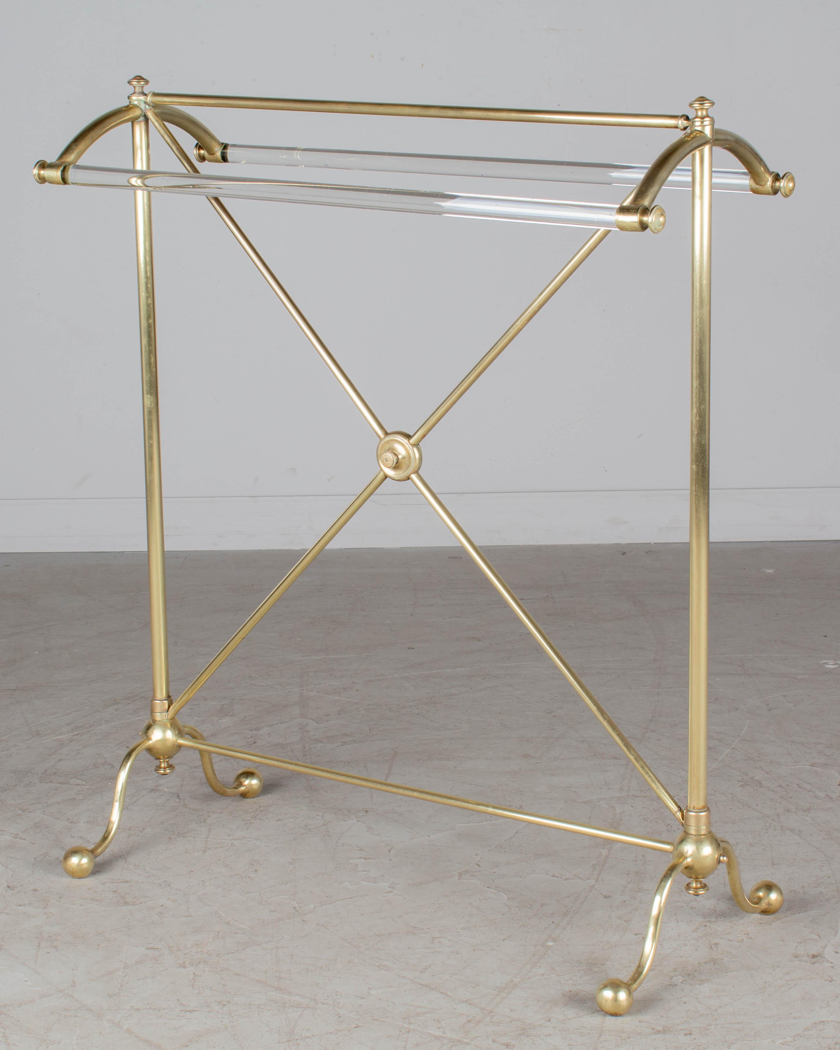 19th Century French Brass and Glass Towel Rail or Rack In Good Condition For Sale In Winter Park, FL