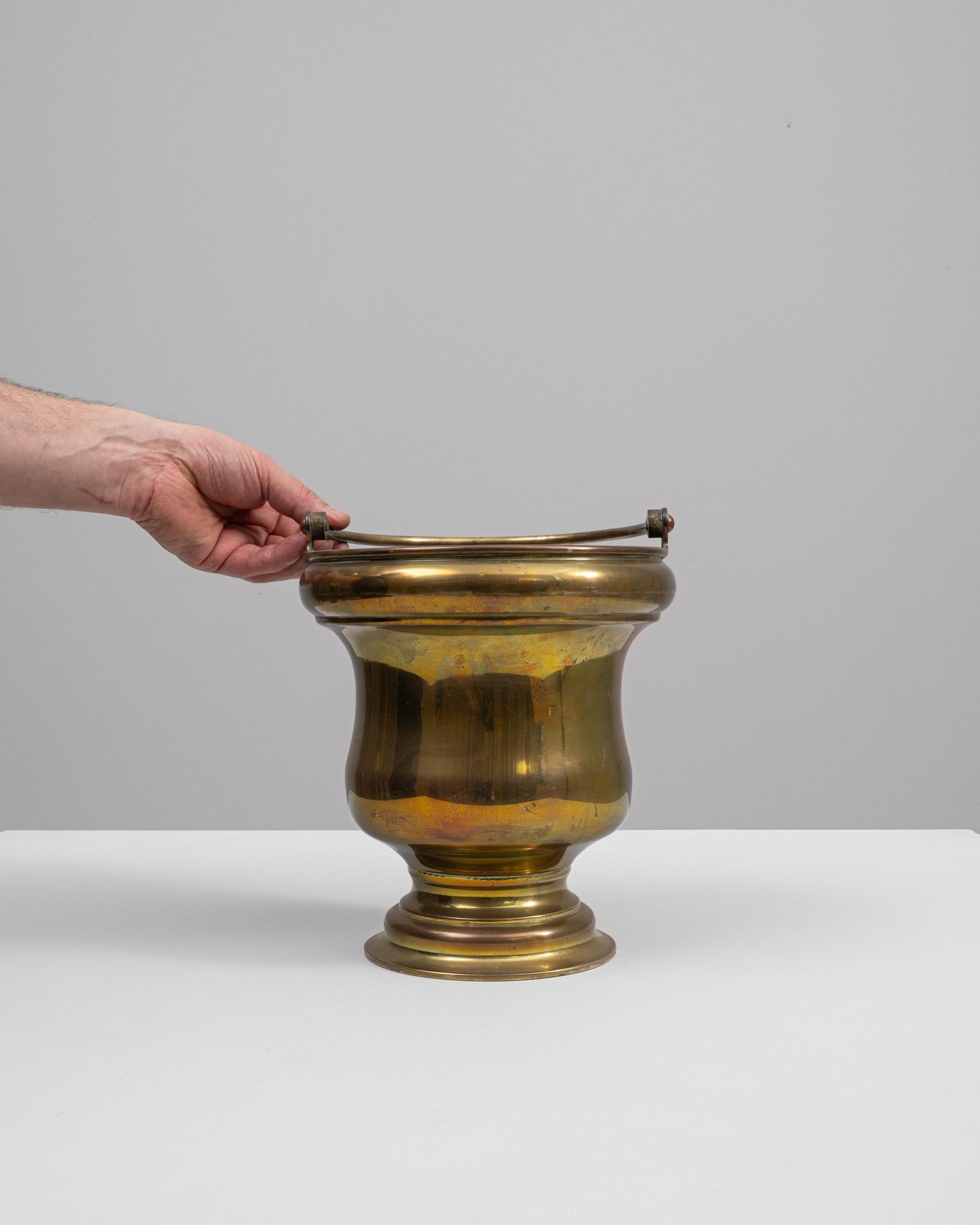 19th Century French Brass Ice Bucket In Good Condition For Sale In High Point, NC