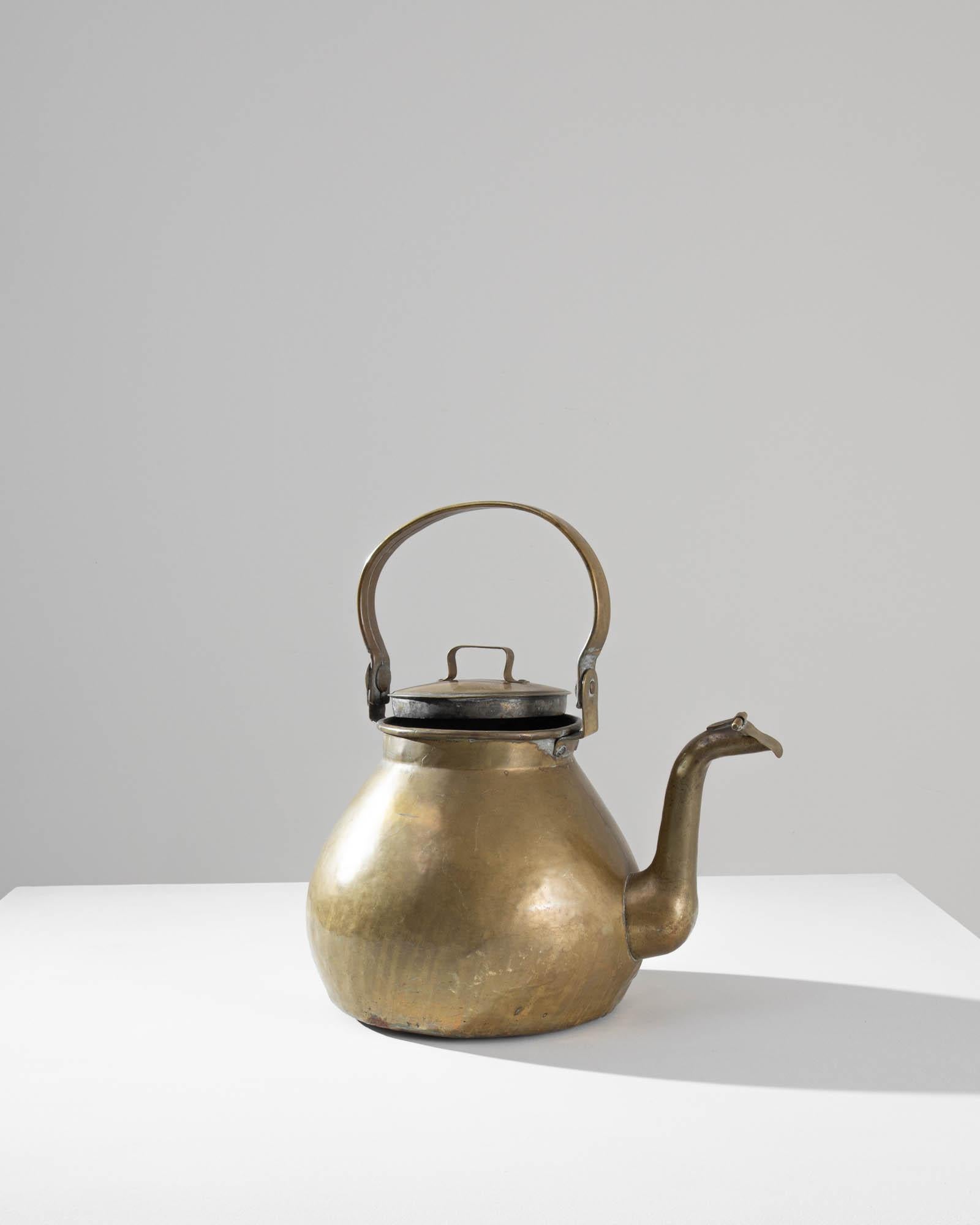 19th Century French Brass Kettle In Good Condition For Sale In High Point, NC