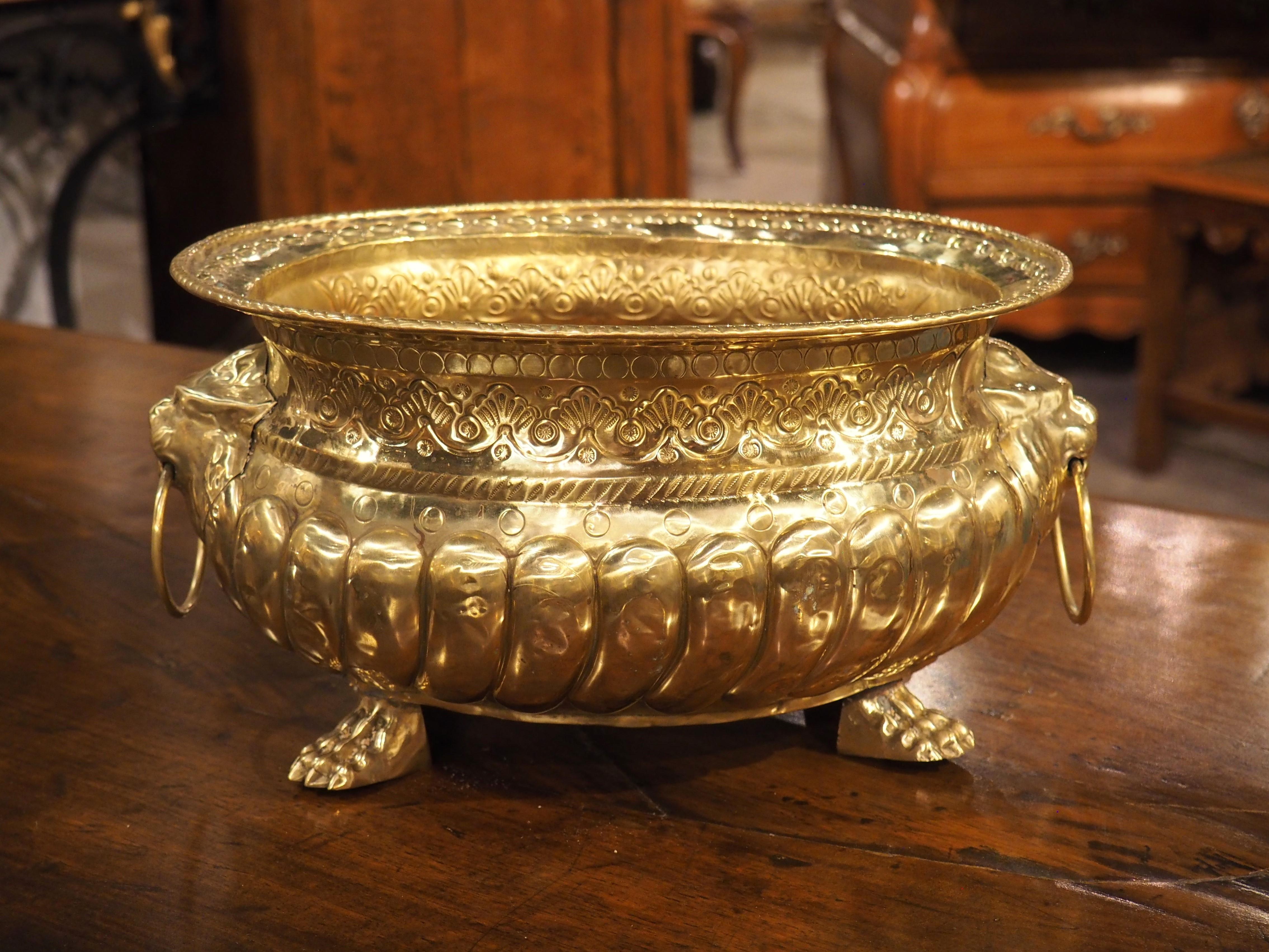 19th Century French Brass Lobed Jardiniere with Lion Mascarons and Paw Feet 7