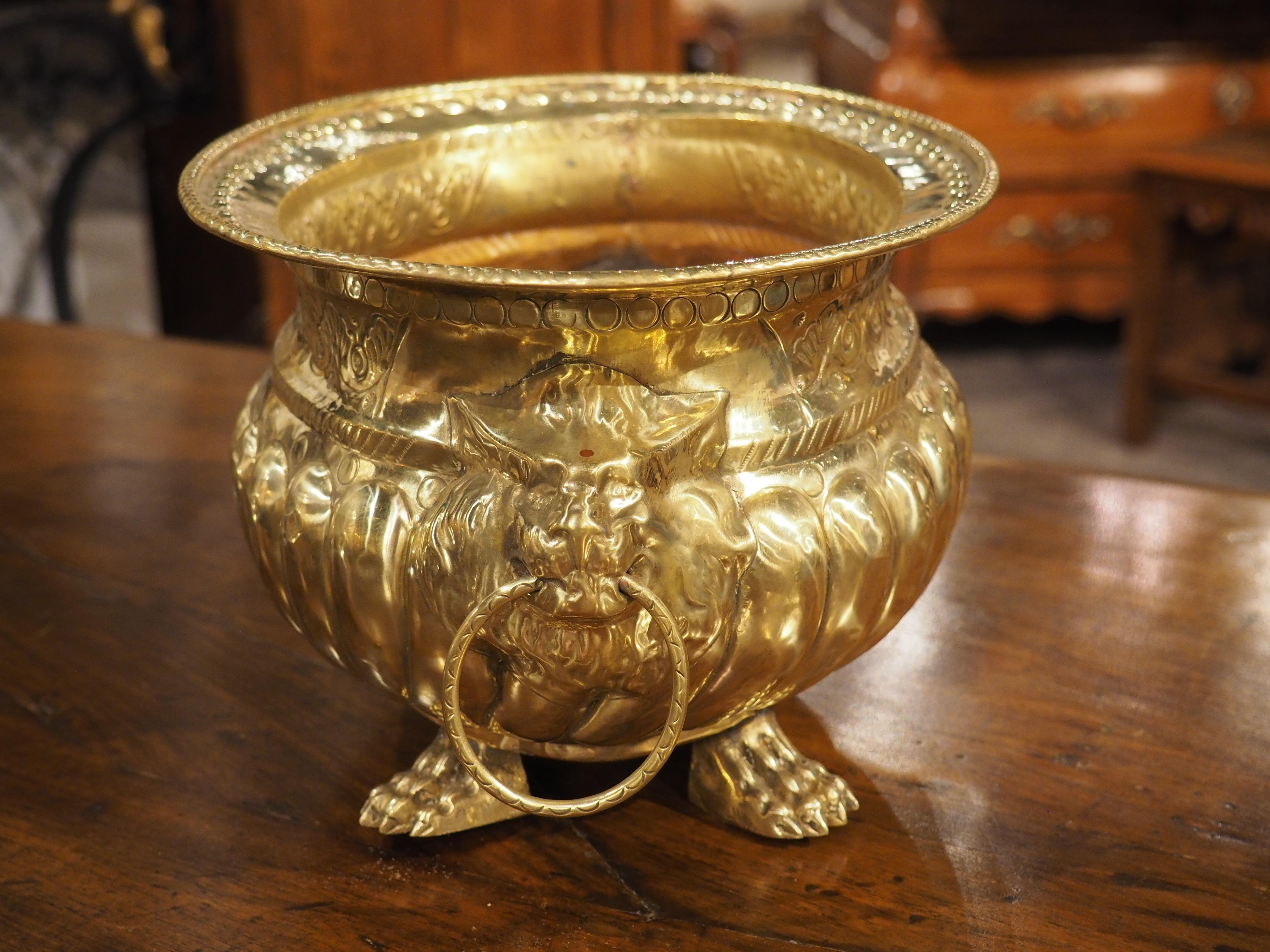 19th Century French Brass Lobed Jardiniere with Lion Mascarons and Paw Feet 4