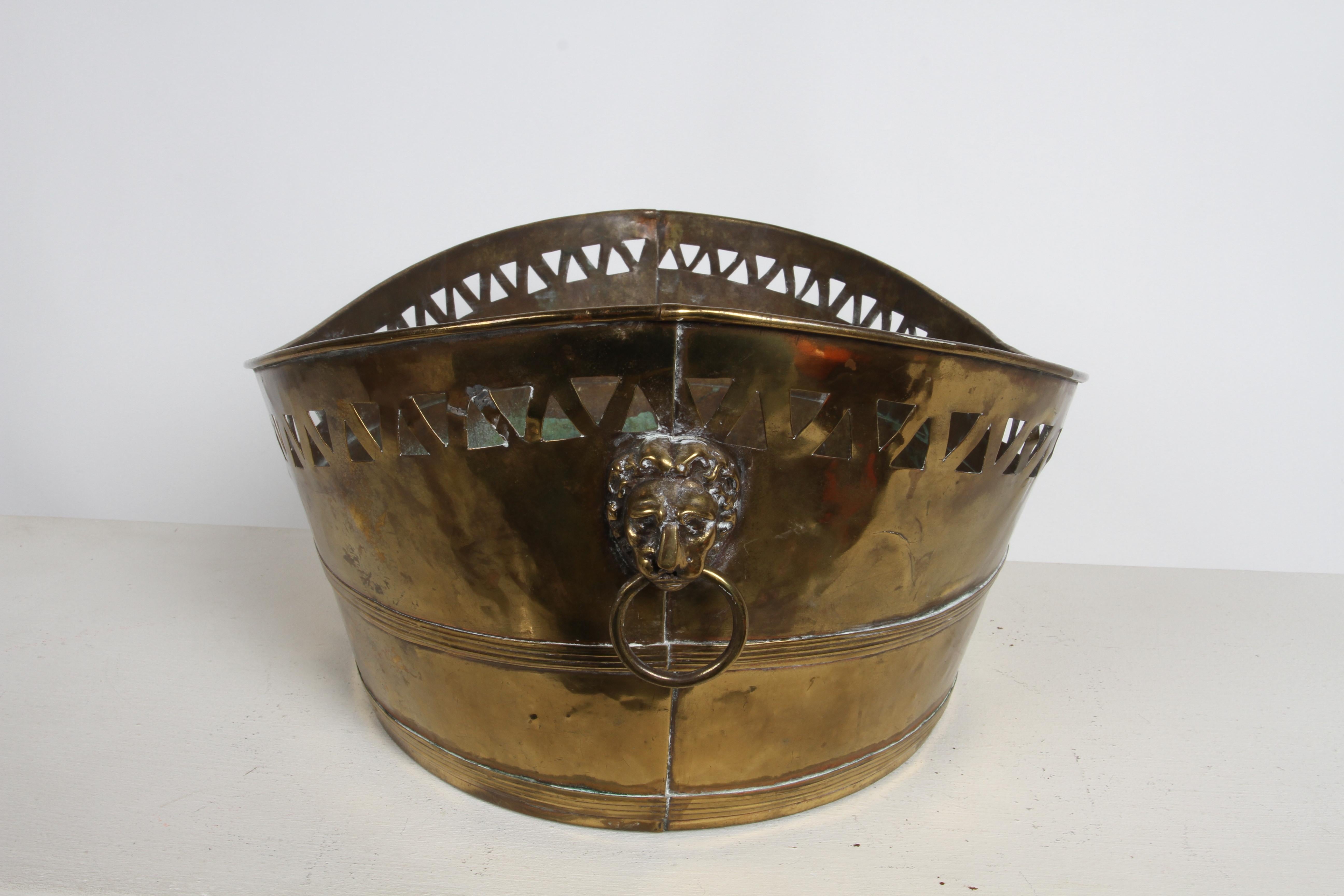 19th Century French Brass Oval Jardinière with Pierced Design & Lions Heads For Sale 12