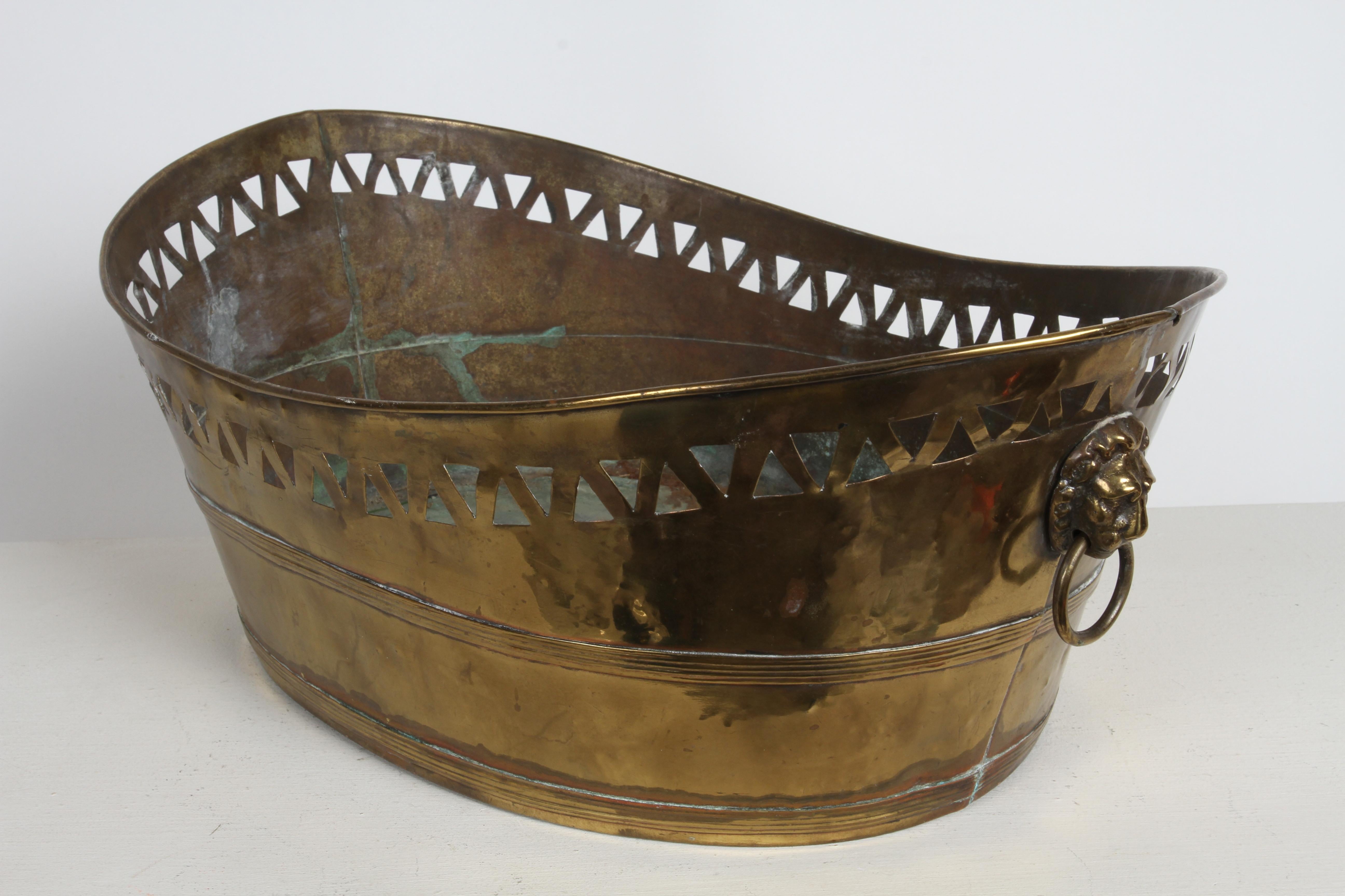 19th Century French Brass Oval Jardinière with Pierced Design & Lions Heads For Sale 1