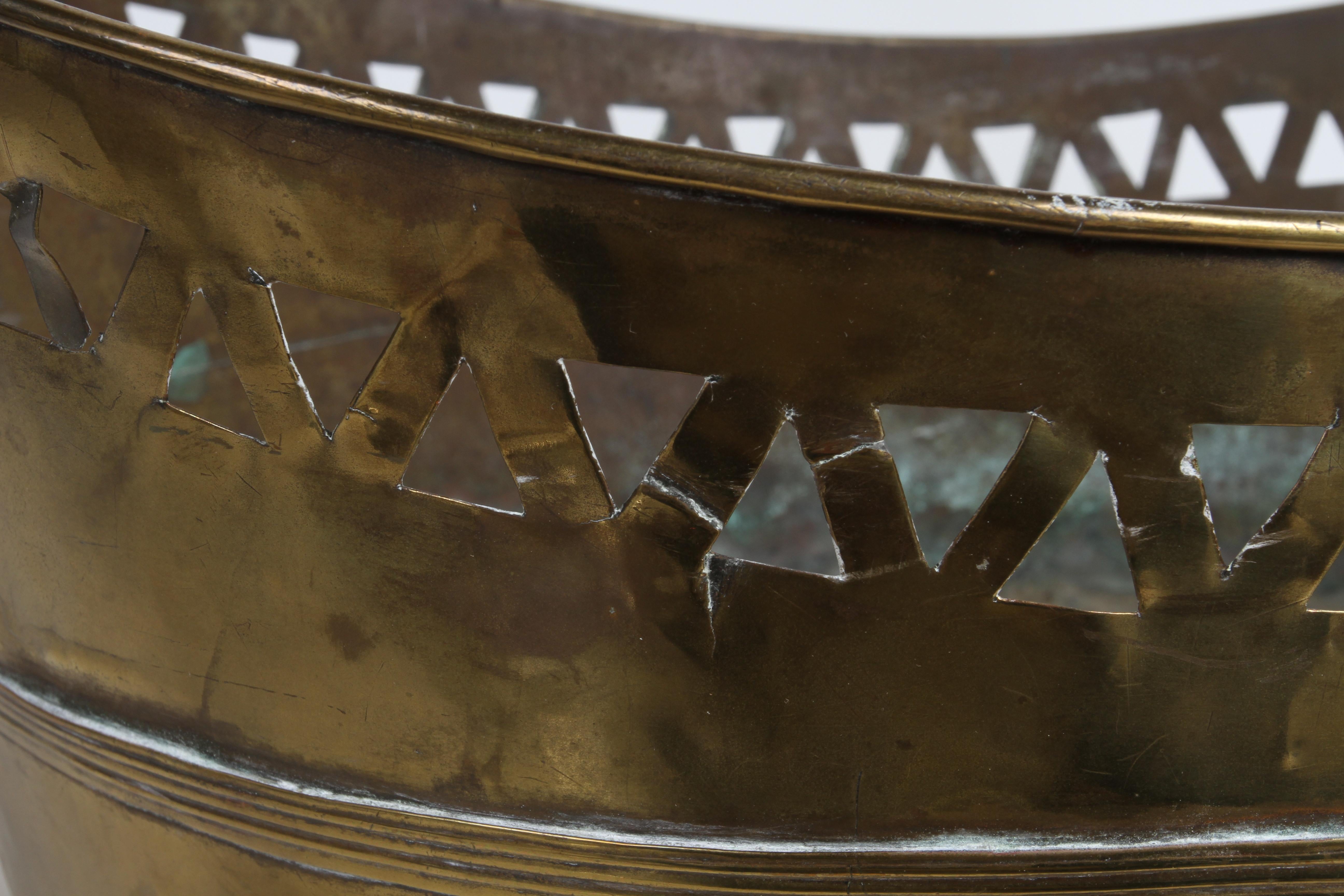 19th Century French Brass Oval Jardinière with Pierced Design & Lions Heads For Sale 3