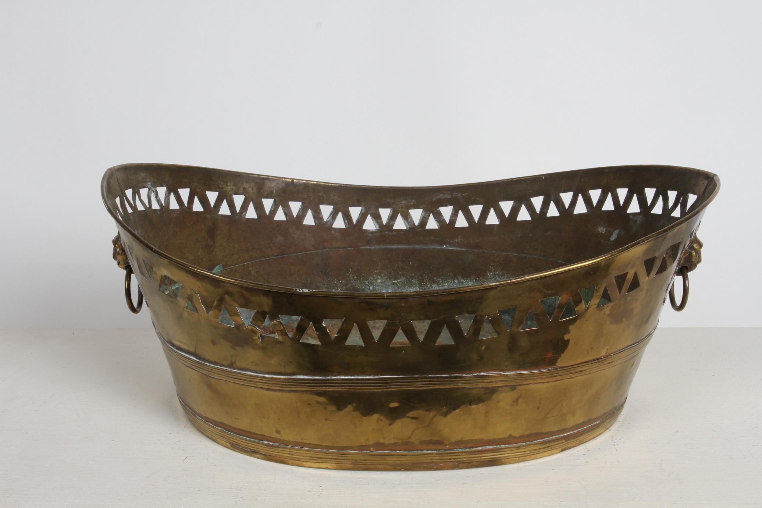 19th Century French Brass Oval Jardinière with Pierced Design & Lions Heads For Sale 4
