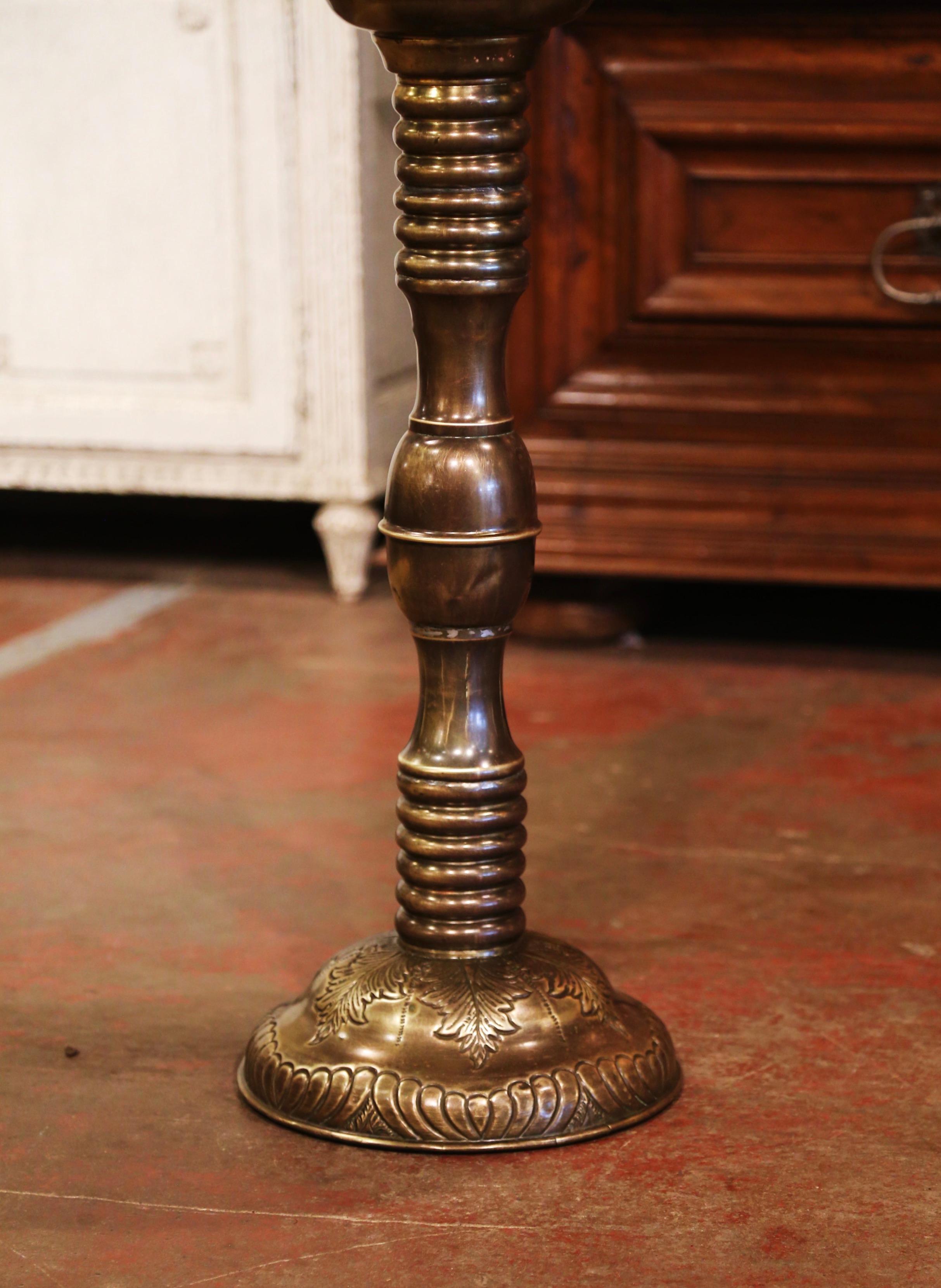 19th Century French Brass Repousse Cache-Pot on Integral Pedestal Stand In Excellent Condition In Dallas, TX