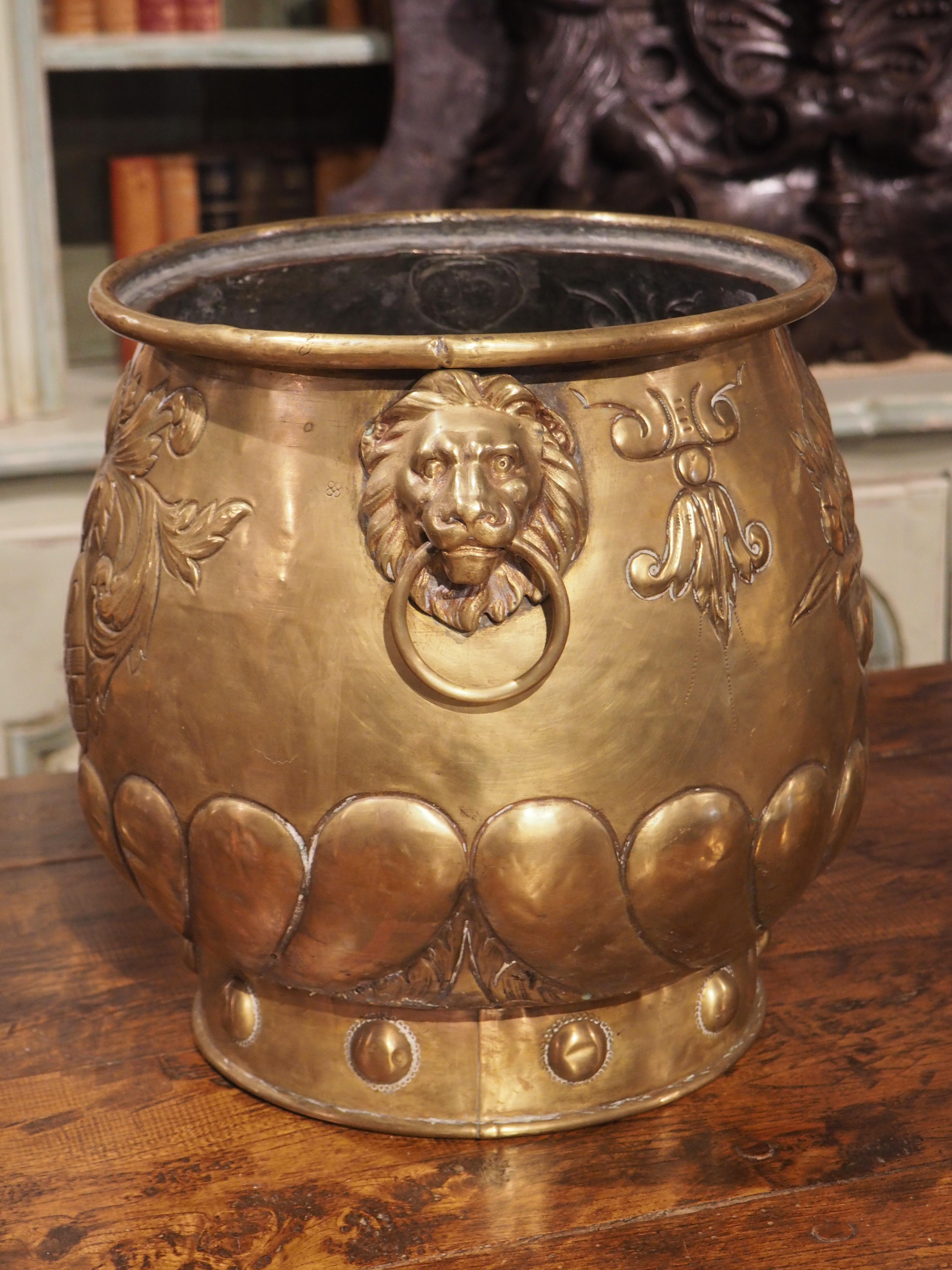19th Century French Brass Repousse Cachepot with Coats of Arms and Lions For Sale 7