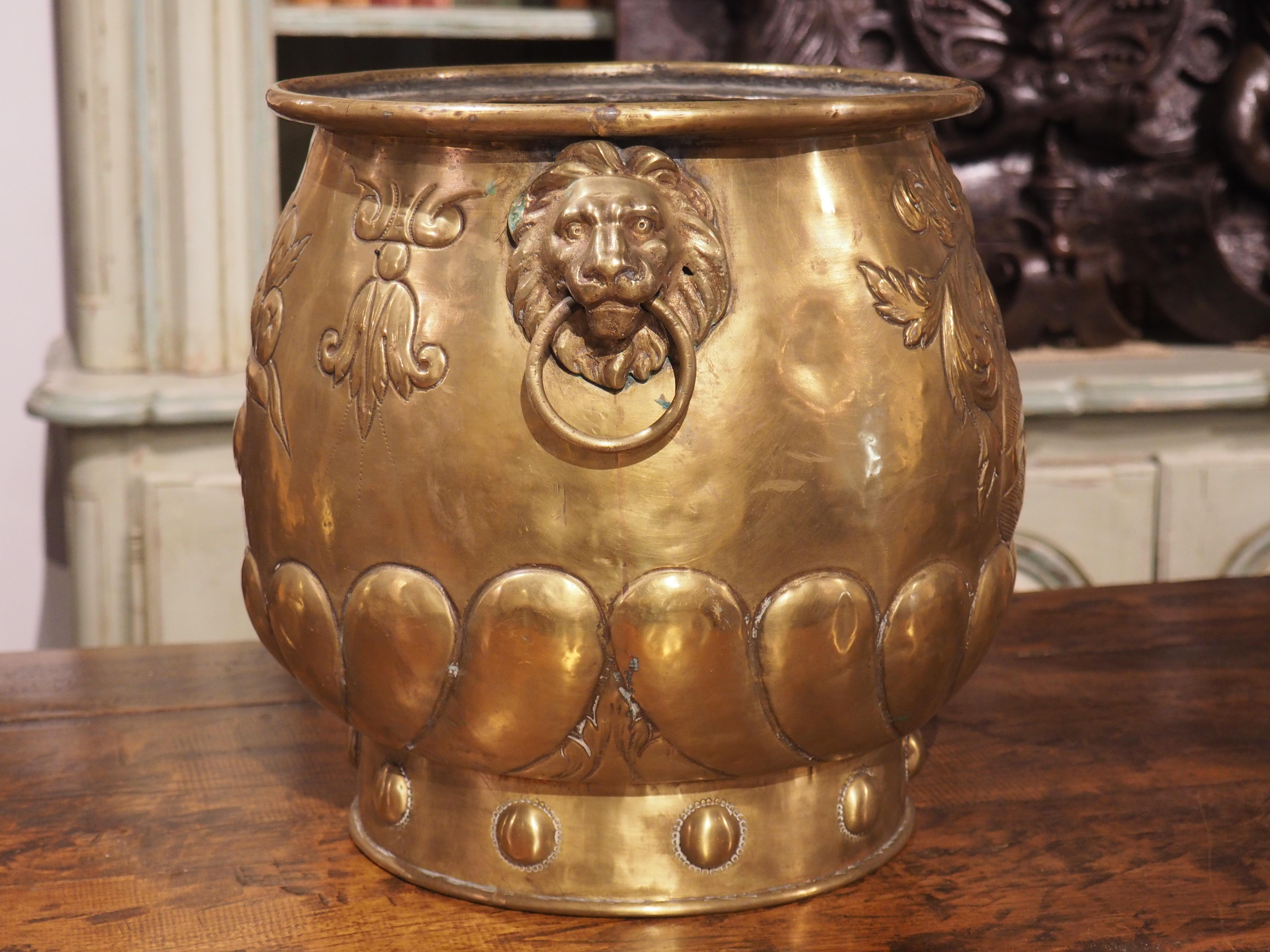 19th Century French Brass Repousse Cachepot with Coats of Arms and Lions For Sale 1