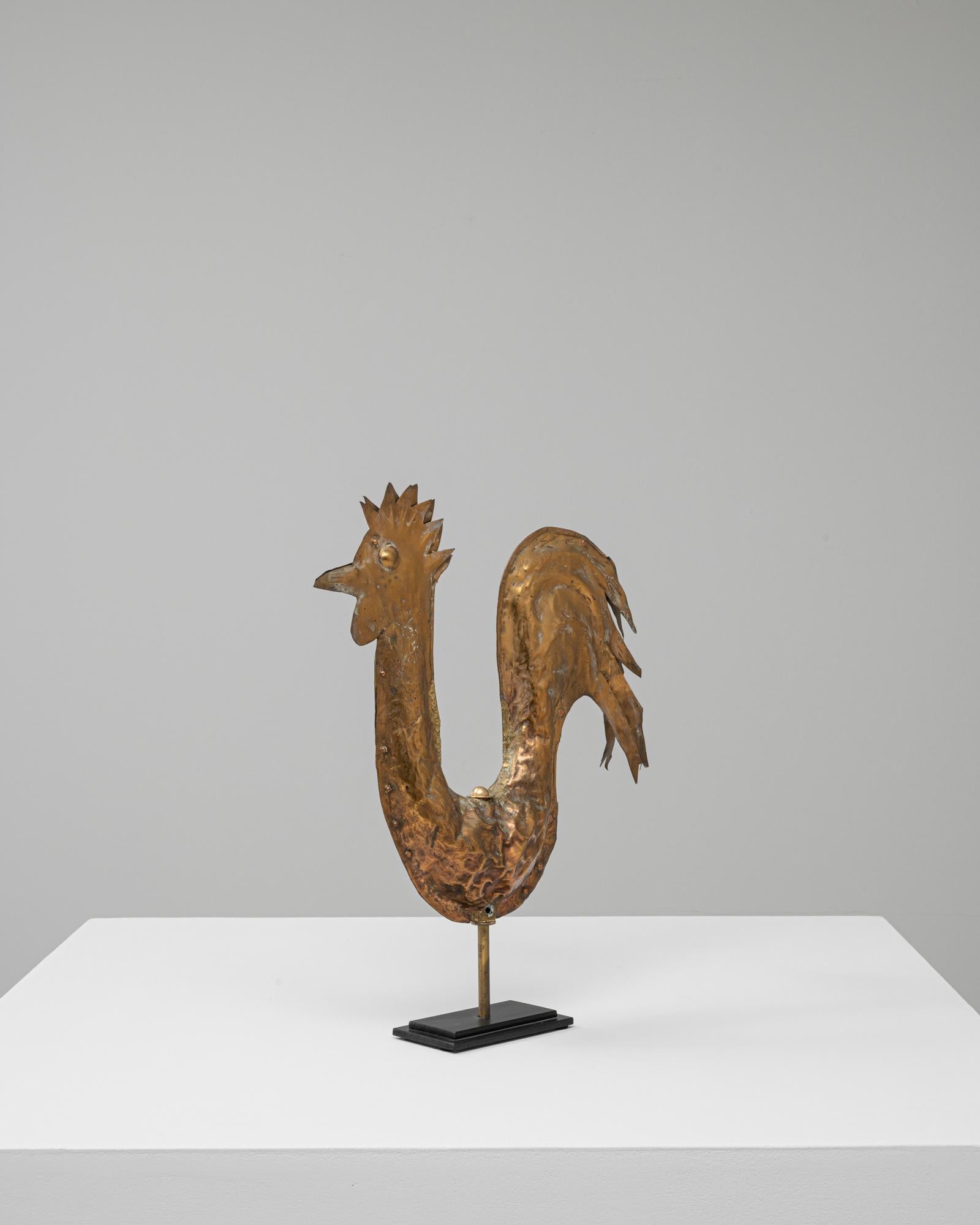 Gallo francese del XIX secolo in ottone su base di metallo In condizioni buone in vendita a High Point, NC