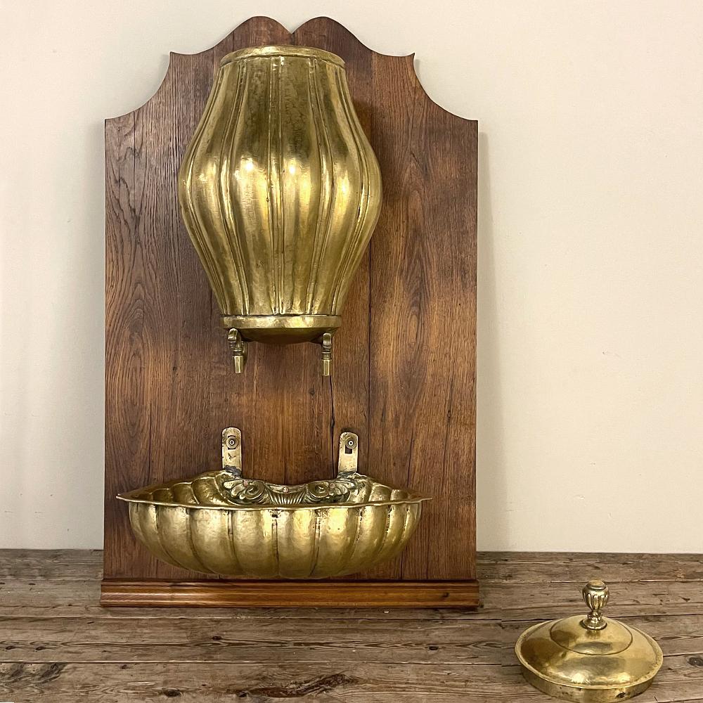 19th Century French Brass Wall Fountain, Lavabo For Sale 1