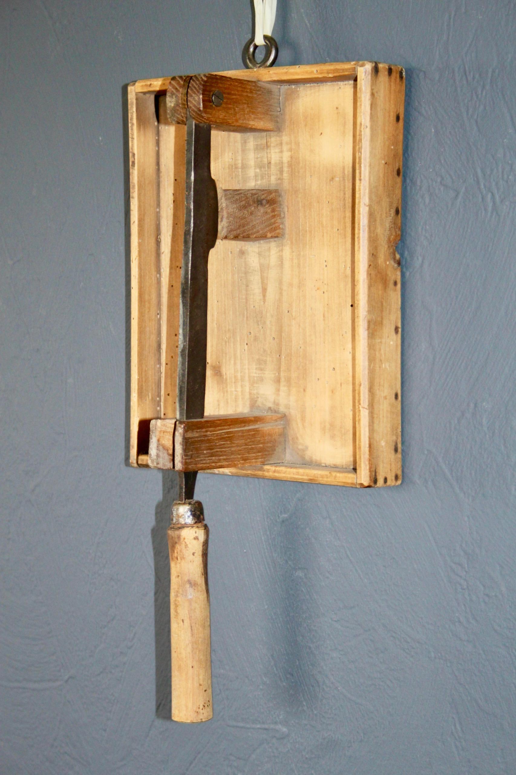 19th Century French Bread Board In Good Condition For Sale In grand Lancy, CH