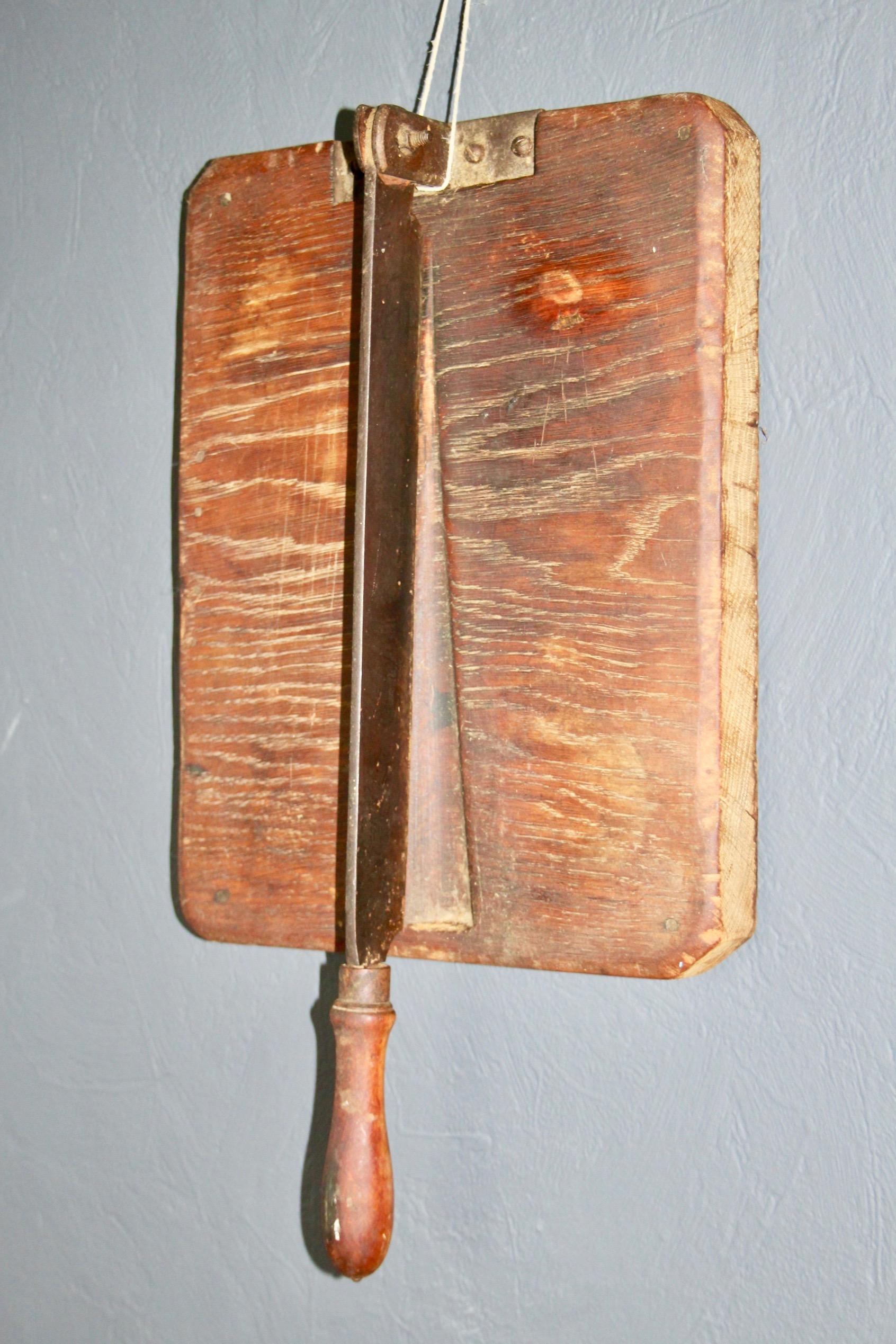 19th Century French Bread Board In Good Condition For Sale In grand Lancy, CH