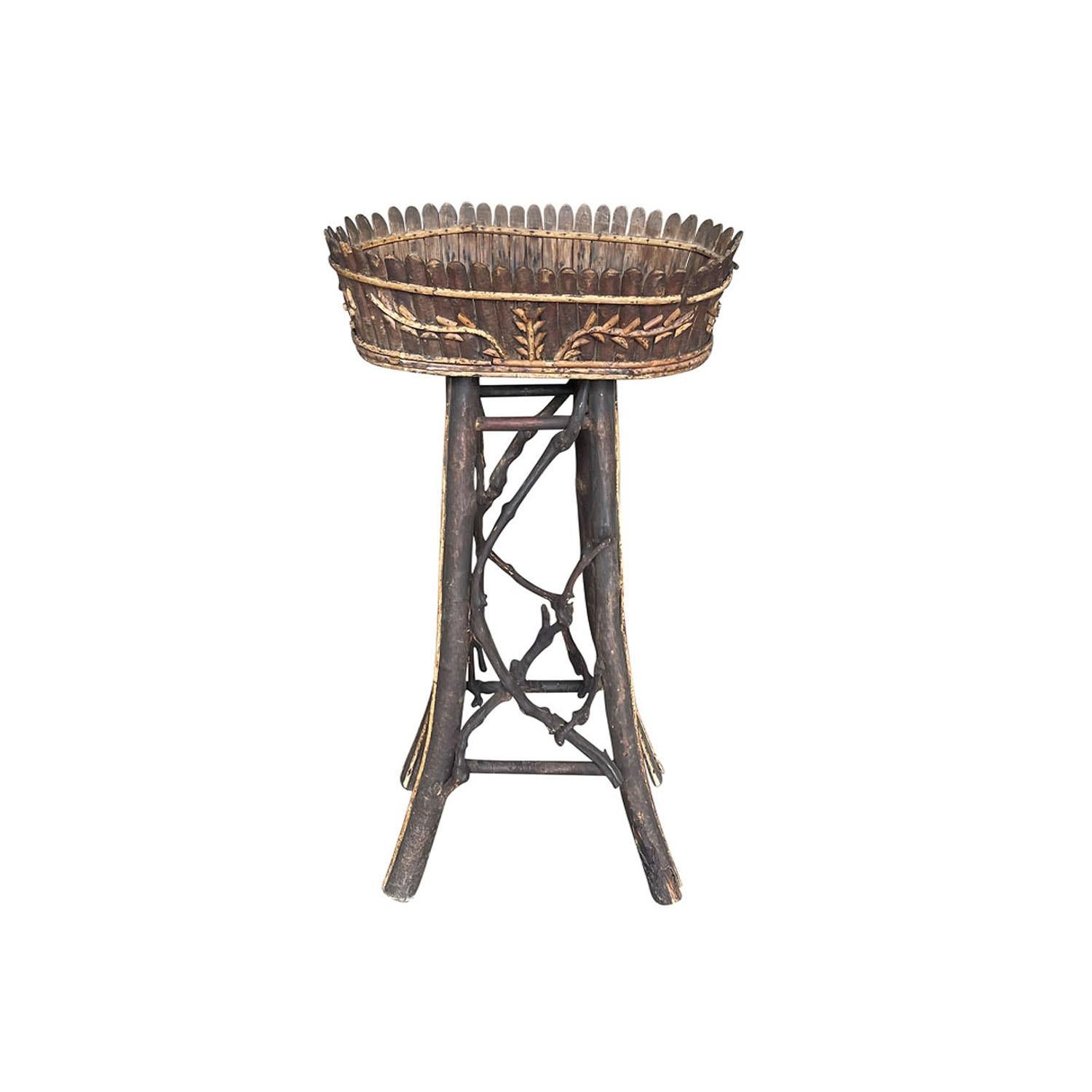 19th Century French Brienzer Style Jardiniere Haute Savoie - Antique Flower Basi In Good Condition For Sale In West Palm Beach, FL