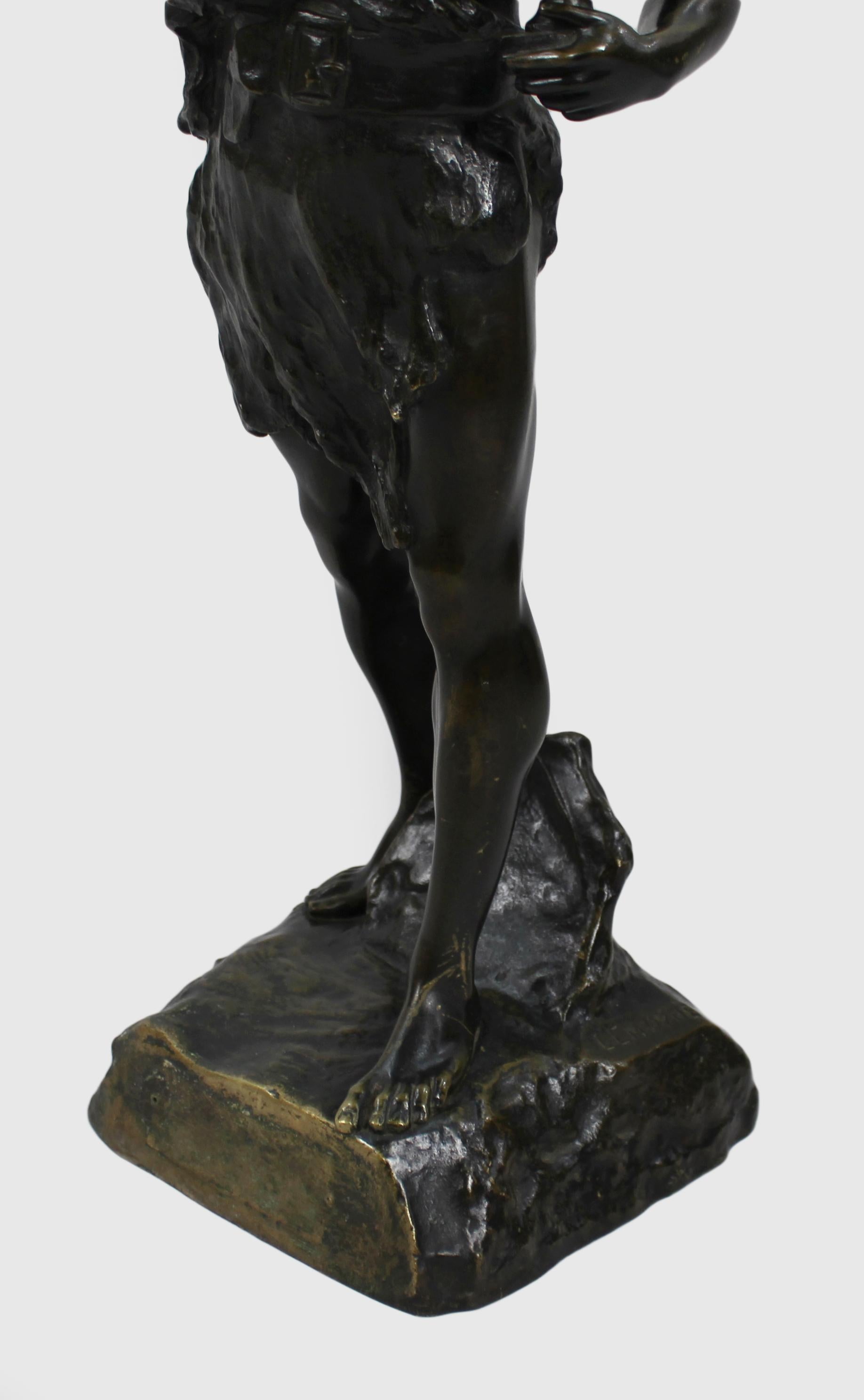 Figura allegorica in bronzo francese del XIX secolo firmata Lemoyne in vendita 7