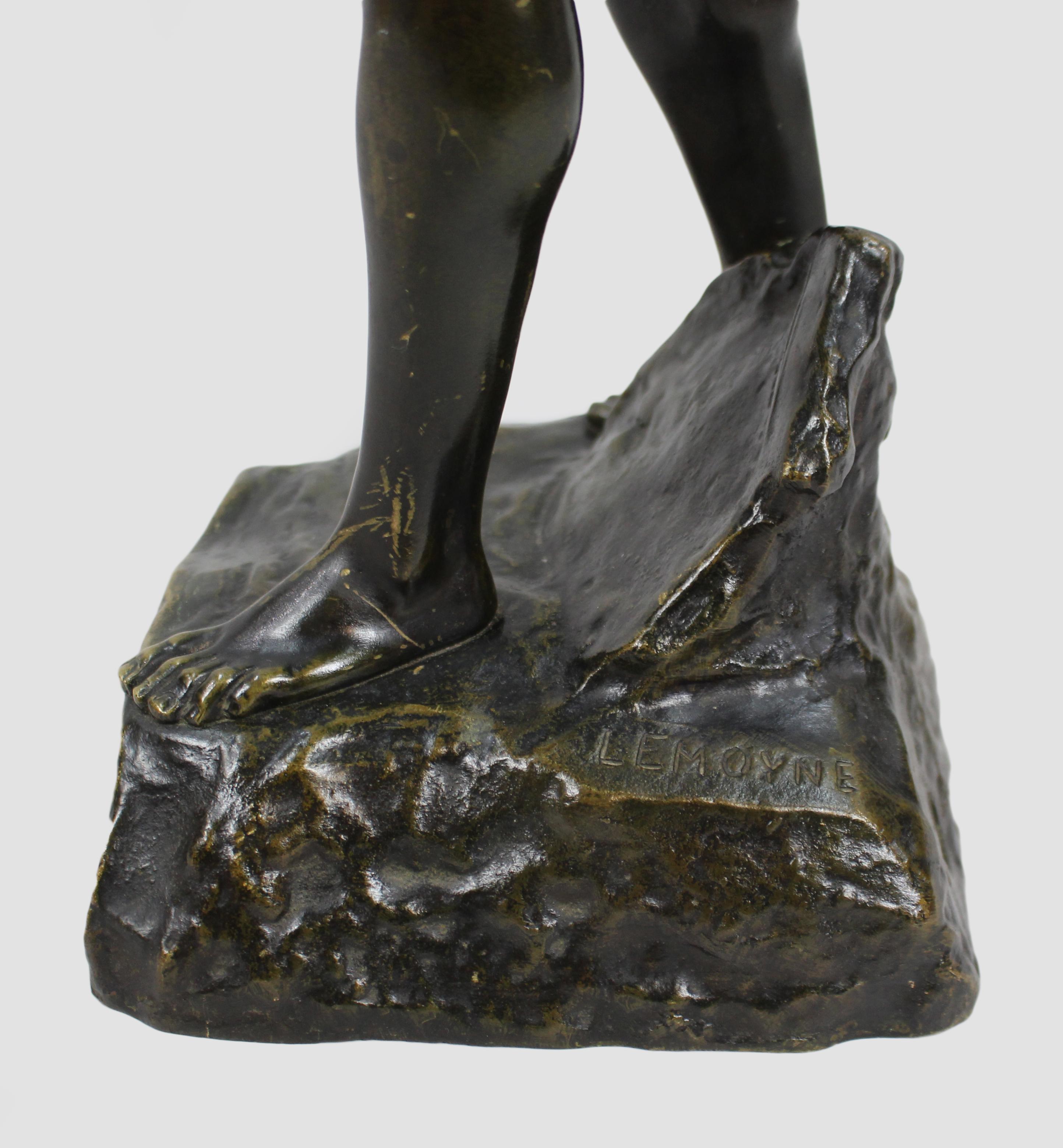 Figura allegorica in bronzo francese del XIX secolo firmata Lemoyne in vendita 8
