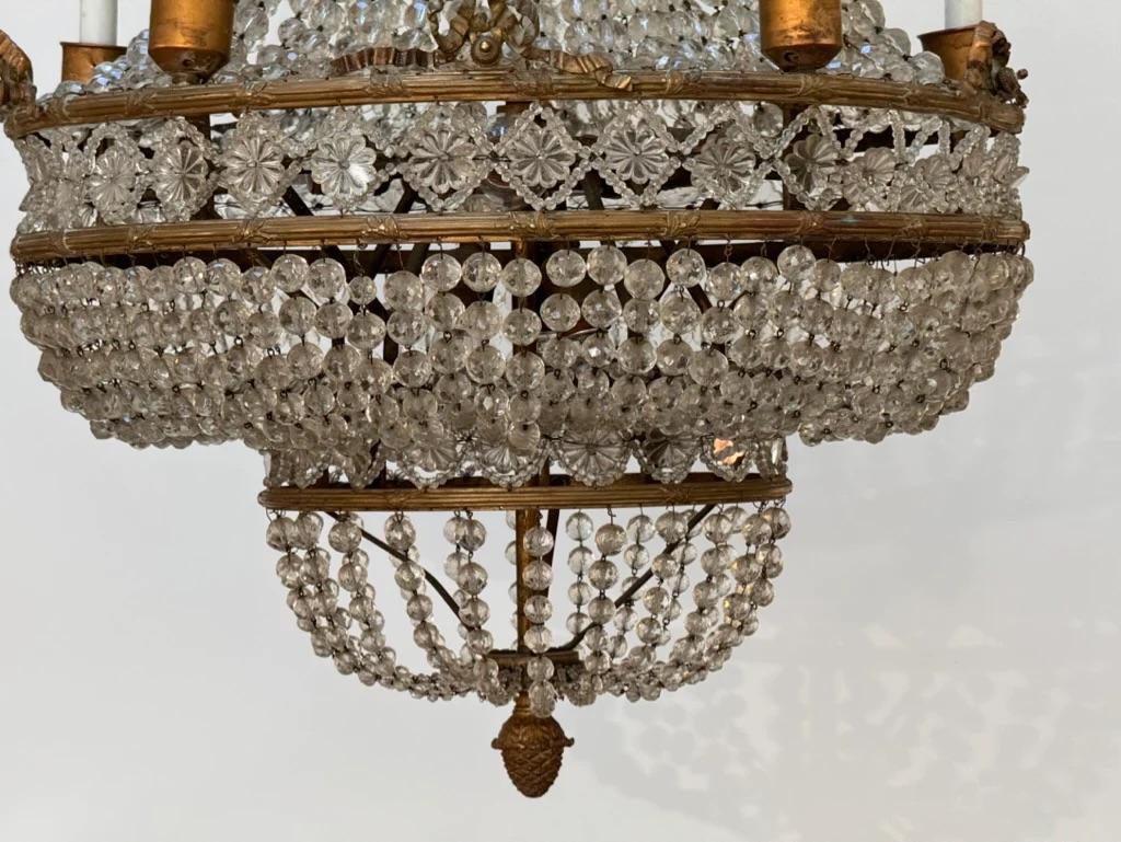 Français Lustre Empire en bronze et cristal du 19e siècle en vente