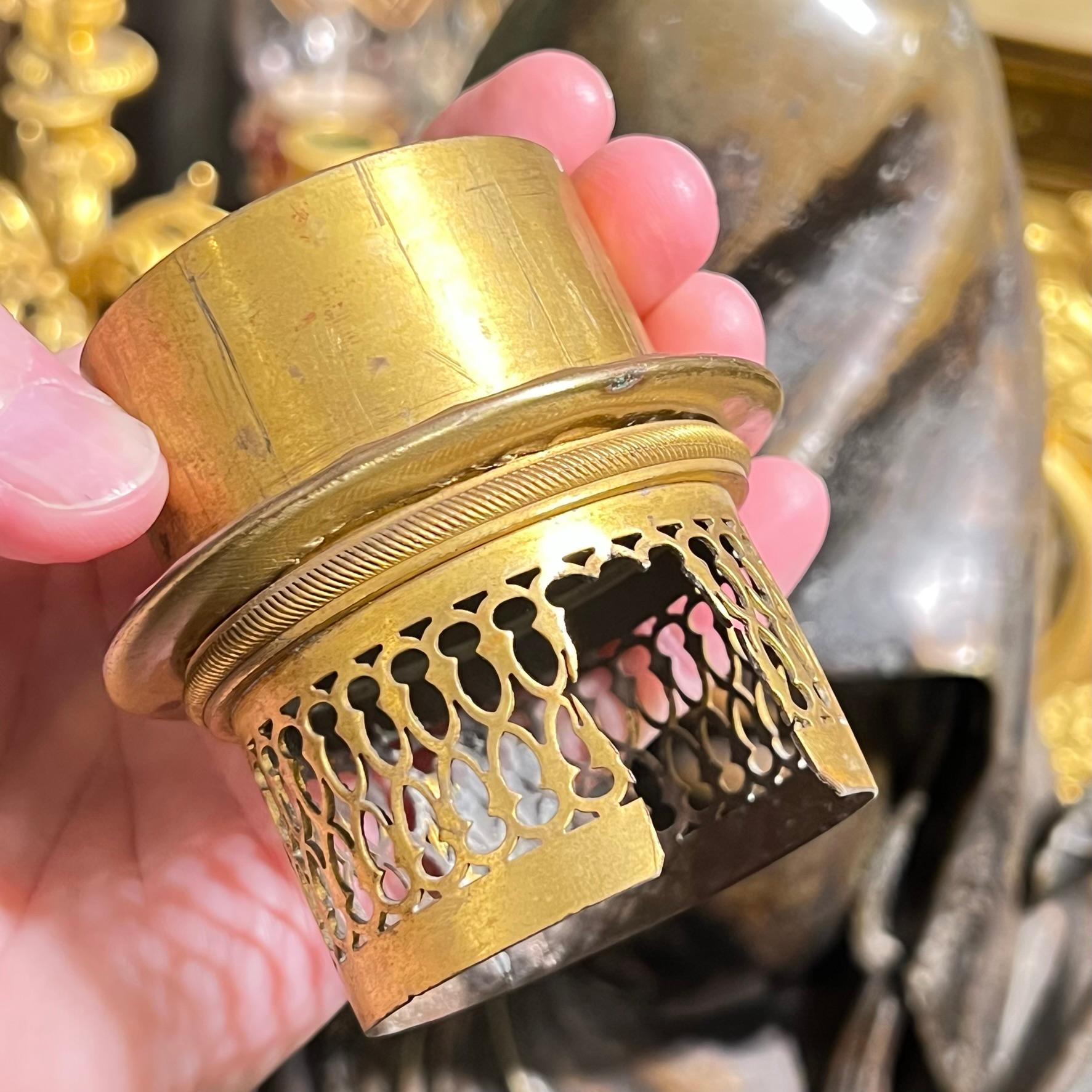 Französische hängende Öllampe aus Bronze und Keramik des 19. Jahrhunderts von Gagneau im Angebot 1