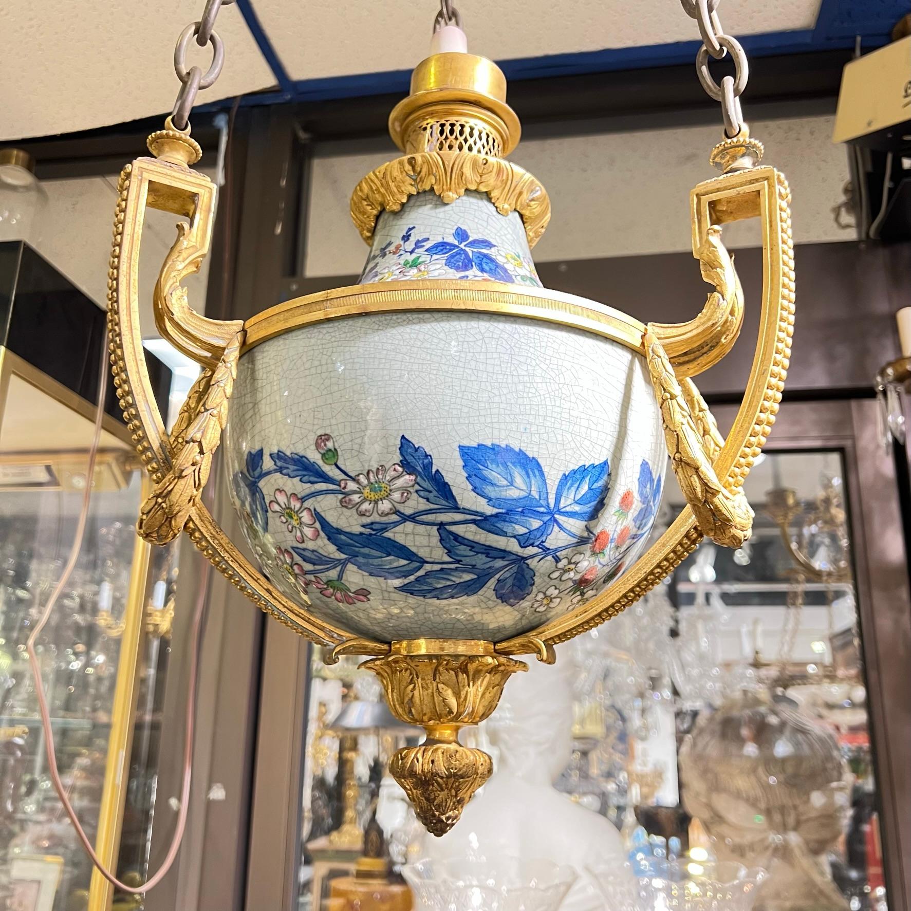 Französische hängende Öllampe aus Bronze und Keramik des 19. Jahrhunderts von Gagneau im Angebot 4