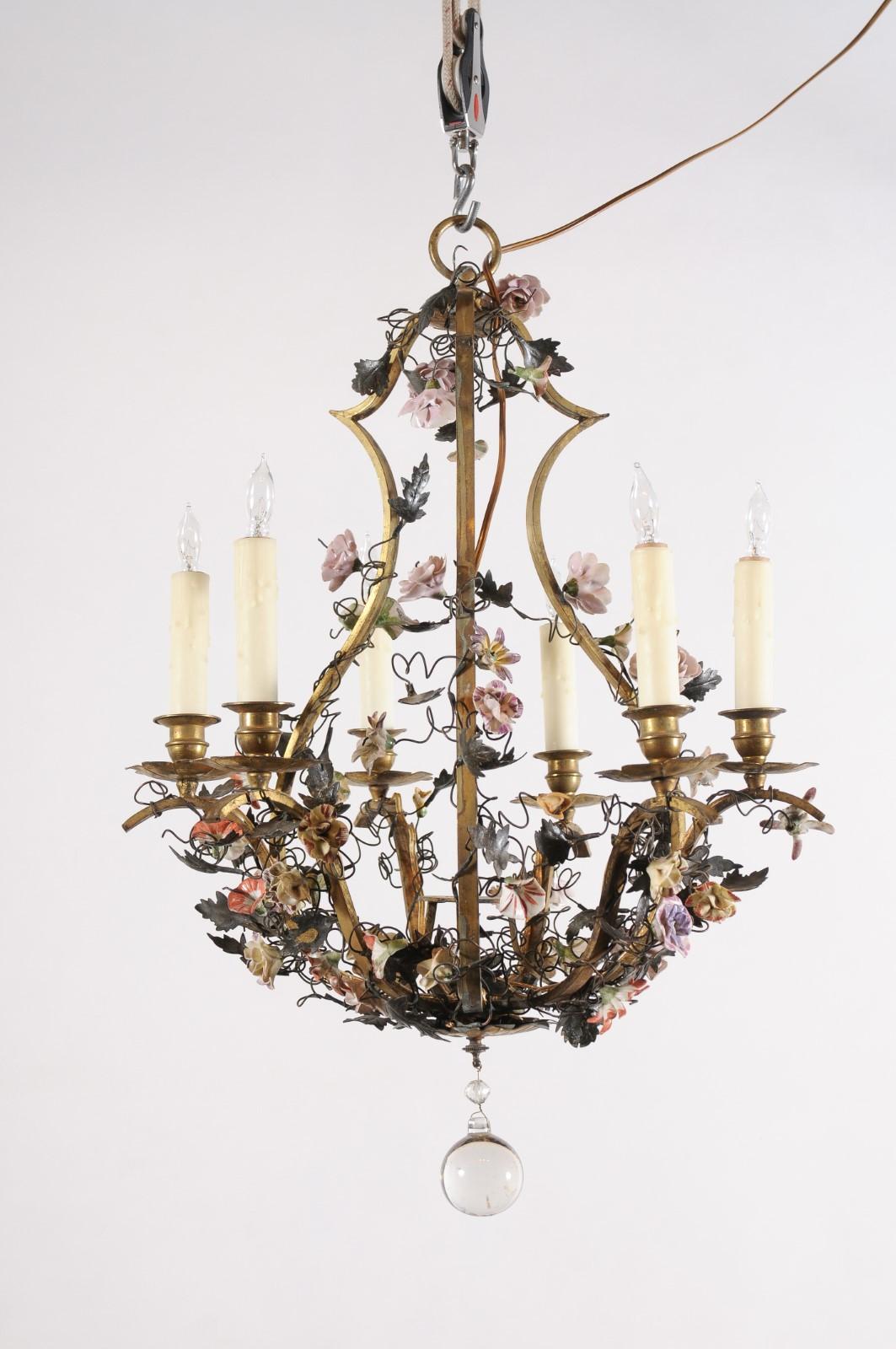 Cesto francese del XIX secolo in bronzo con 6 luci e fiori dipinti in porcellana in vendita 8