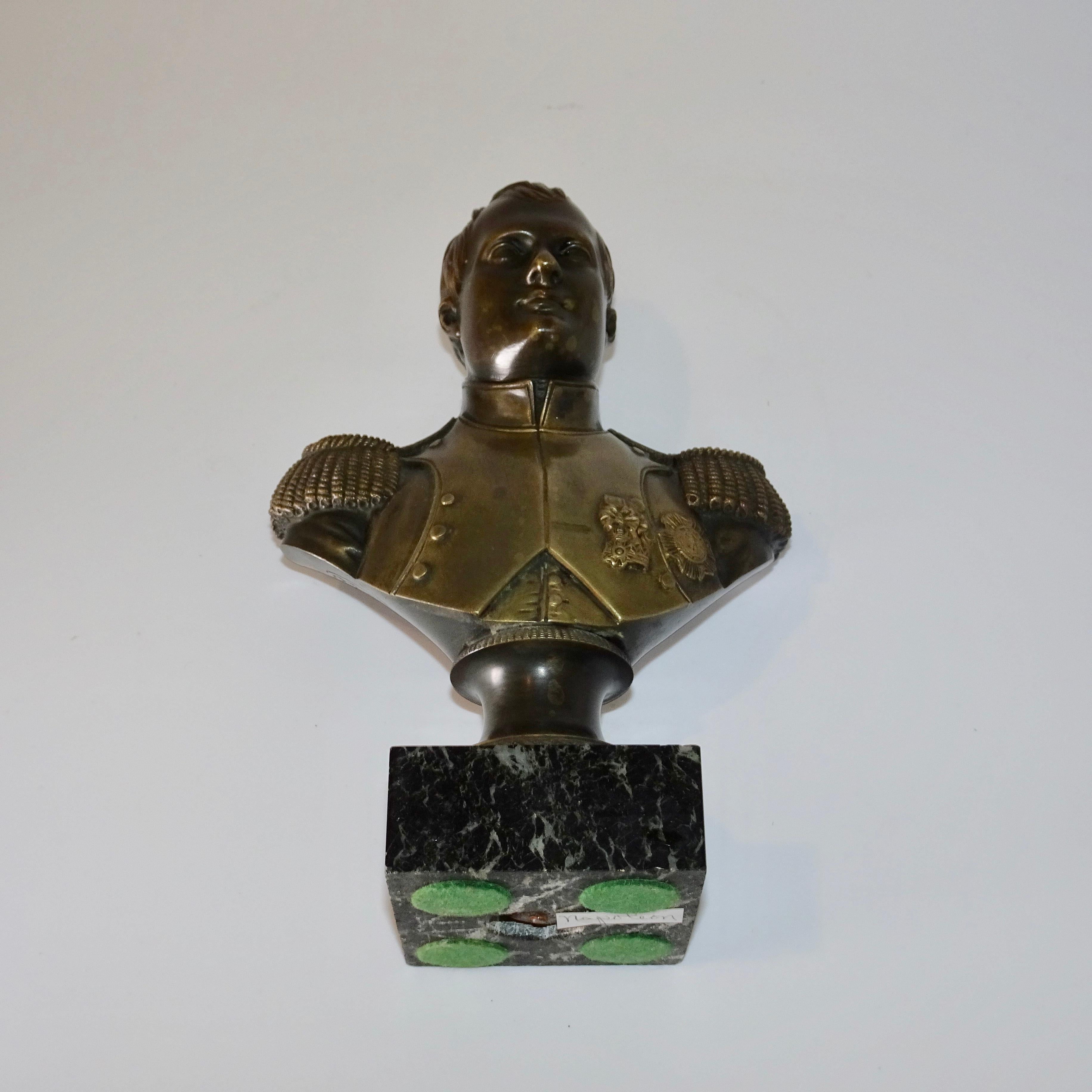 19th Century French Bronze Bust of an Officer on a Black Base For Sale 6