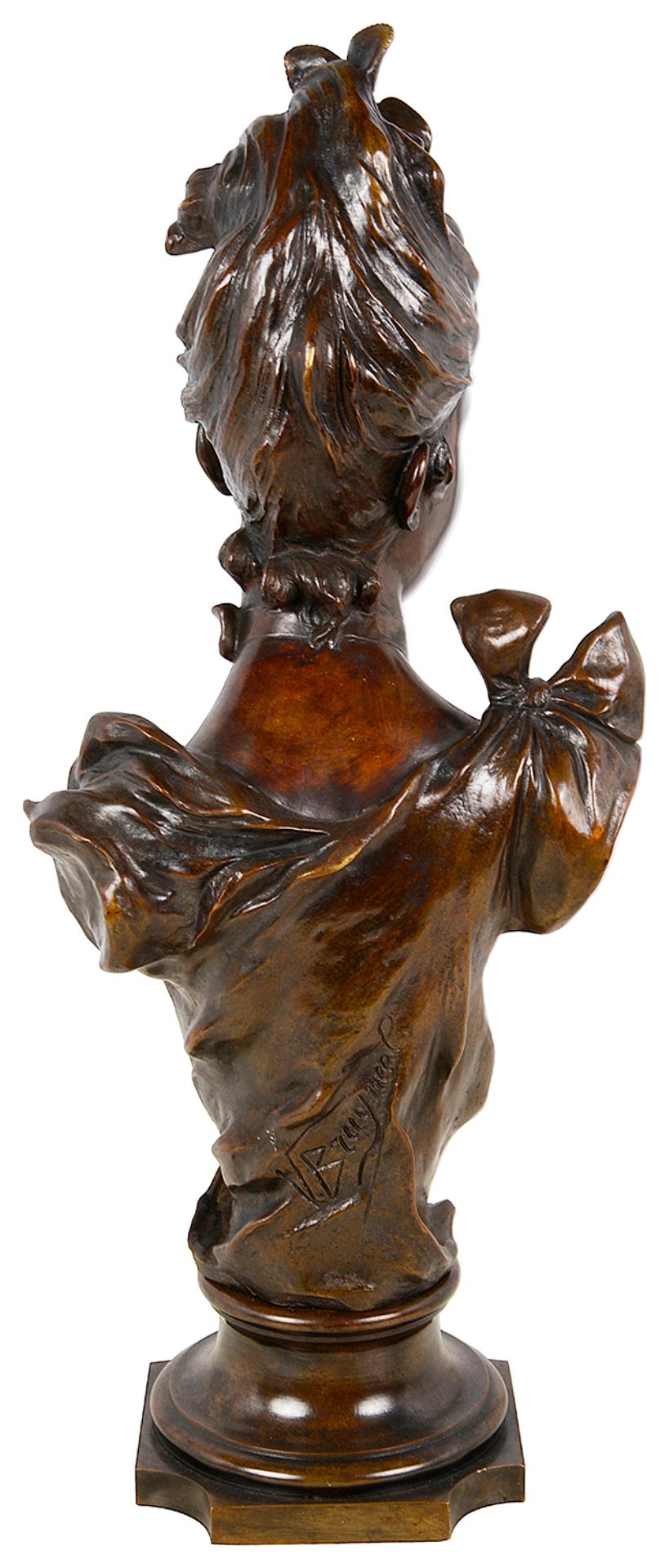 Romantique Buste de jeune femme française en bronze du 19ème siècle en vente