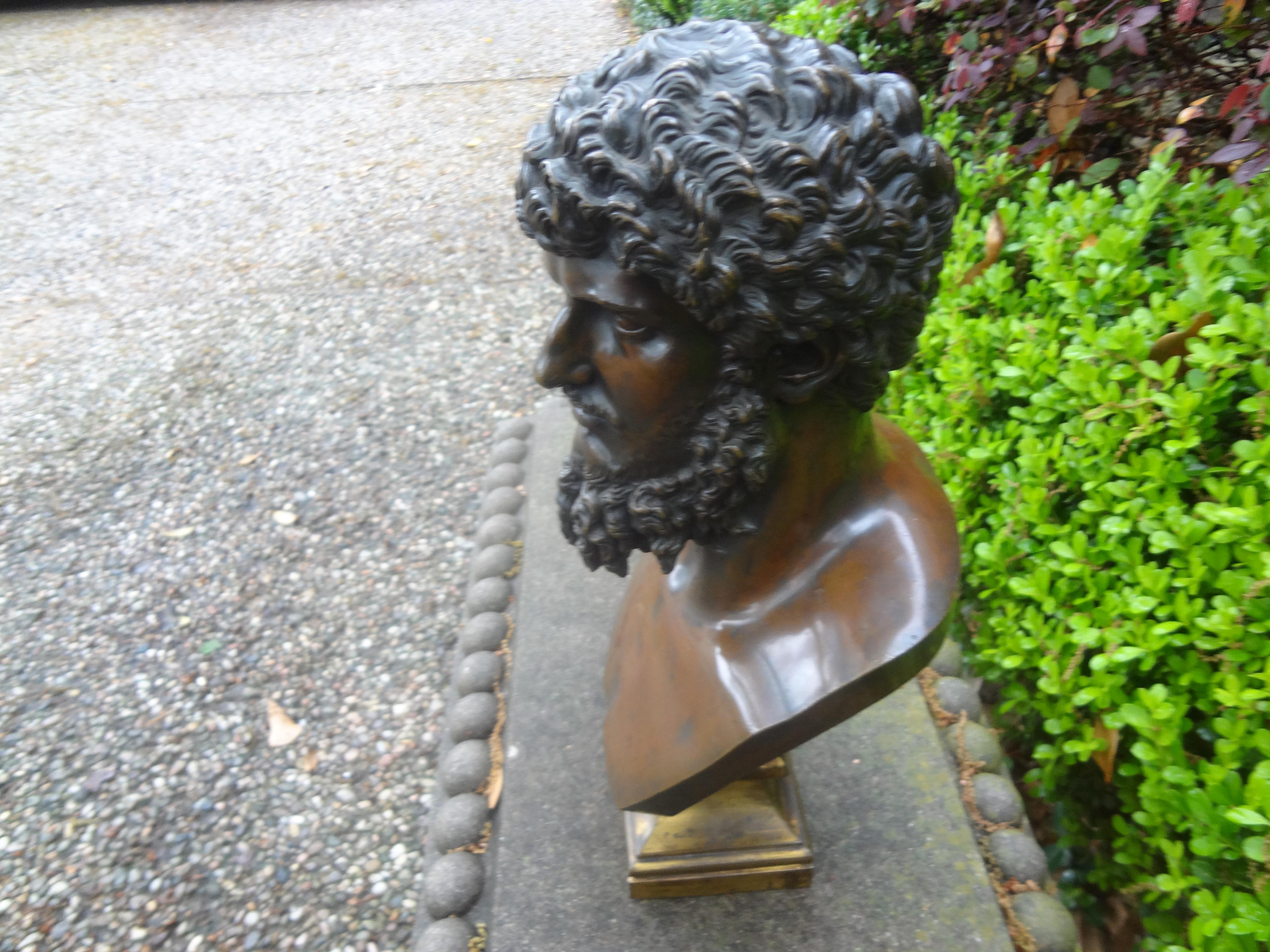 Scultura in bronzo francese del XIX secolo raffigurante l'imperatore Lucio Varo In condizioni buone in vendita a Houston, TX