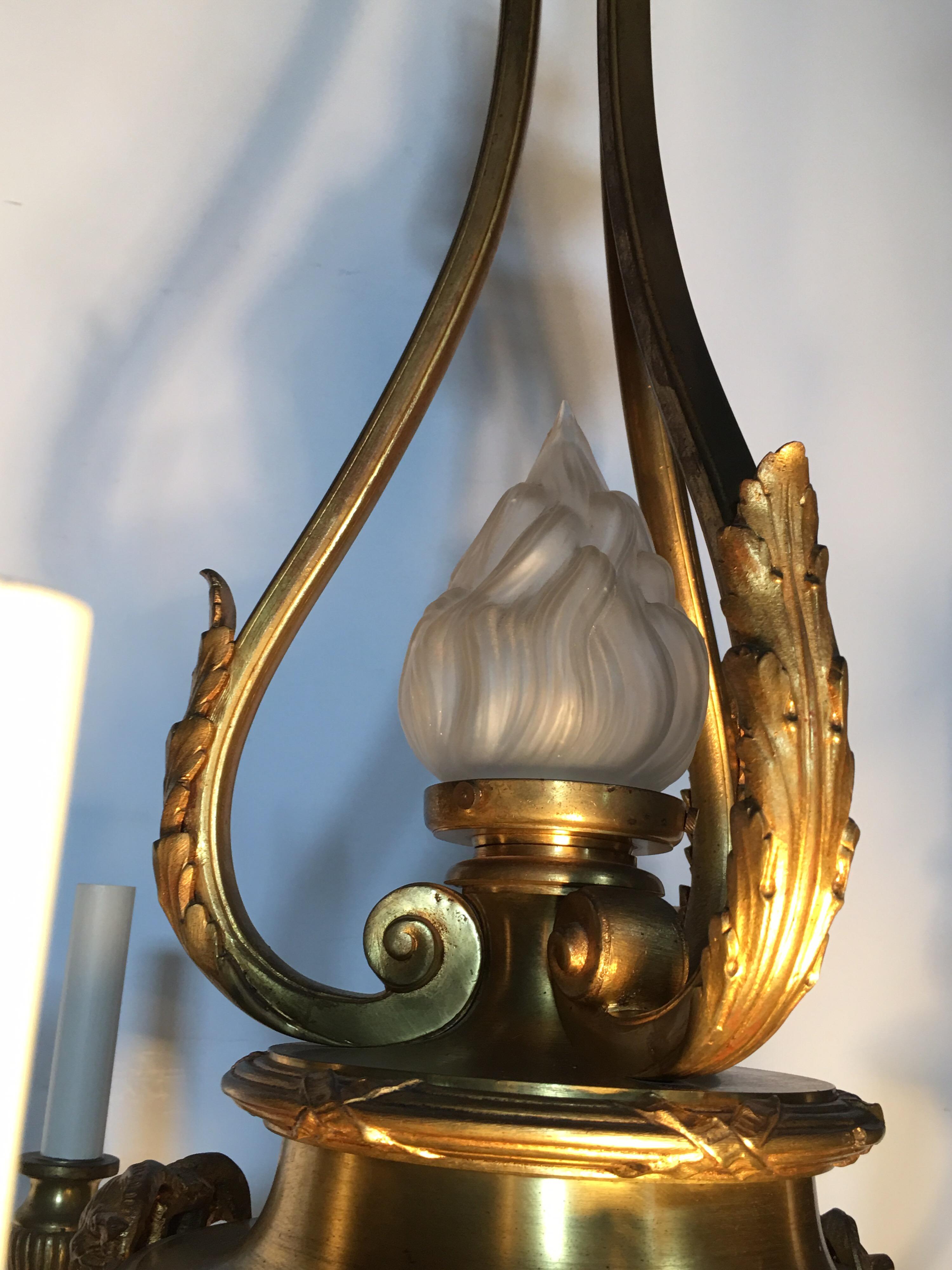19th Century French Louis XVI Bronze Chandelier For Sale 7