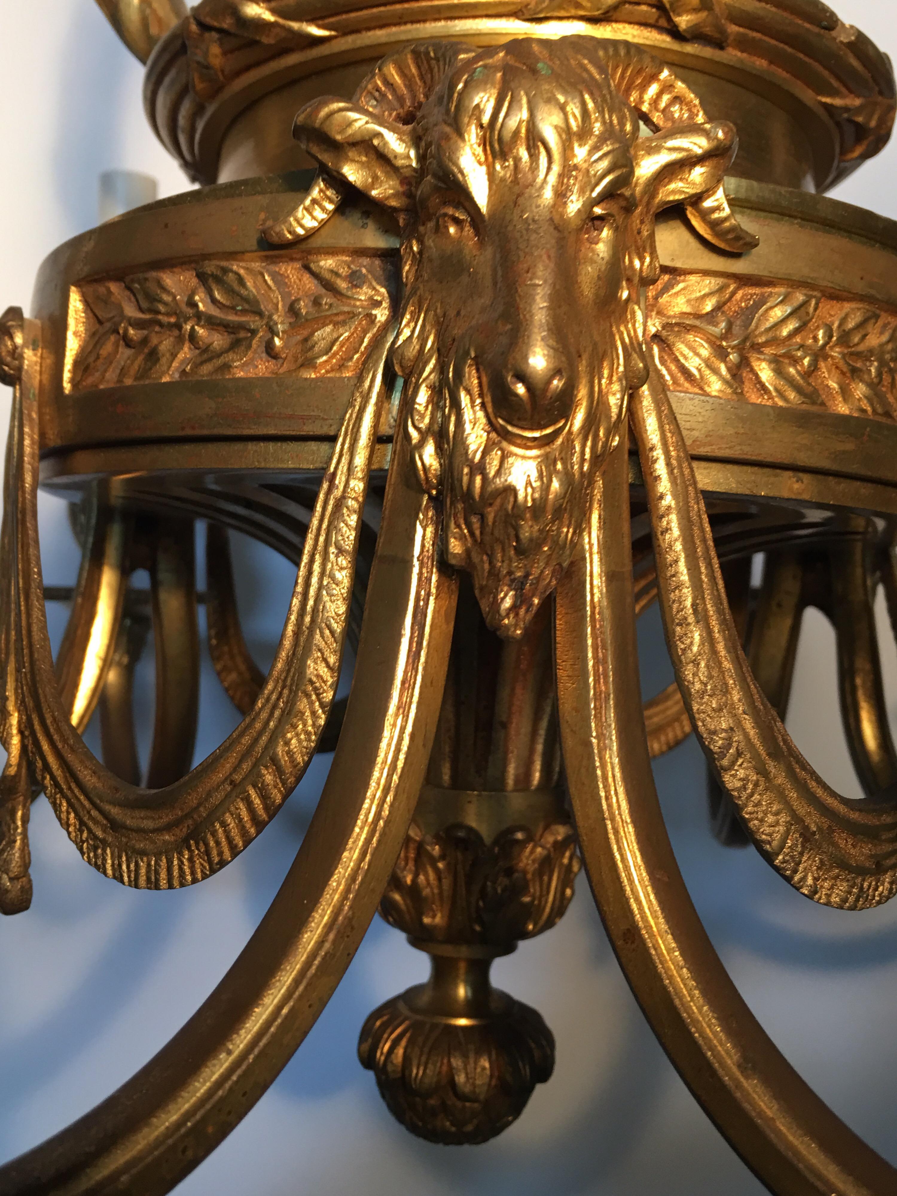 19th Century French Louis XVI Bronze Chandelier For Sale 4