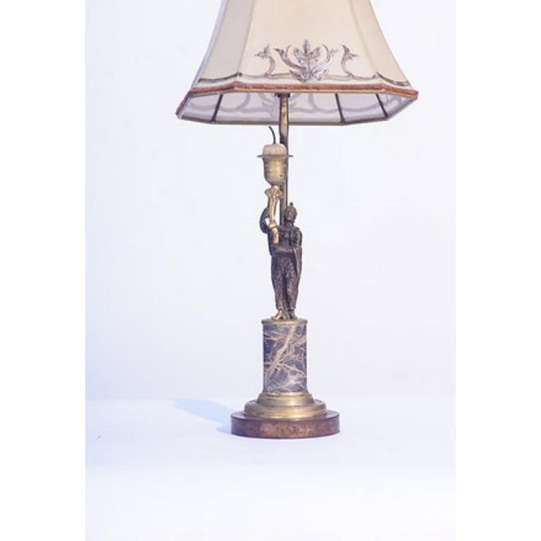 Français Lampes figuratives en bronze du XIXe siècle de la Chinoiserie française en vente