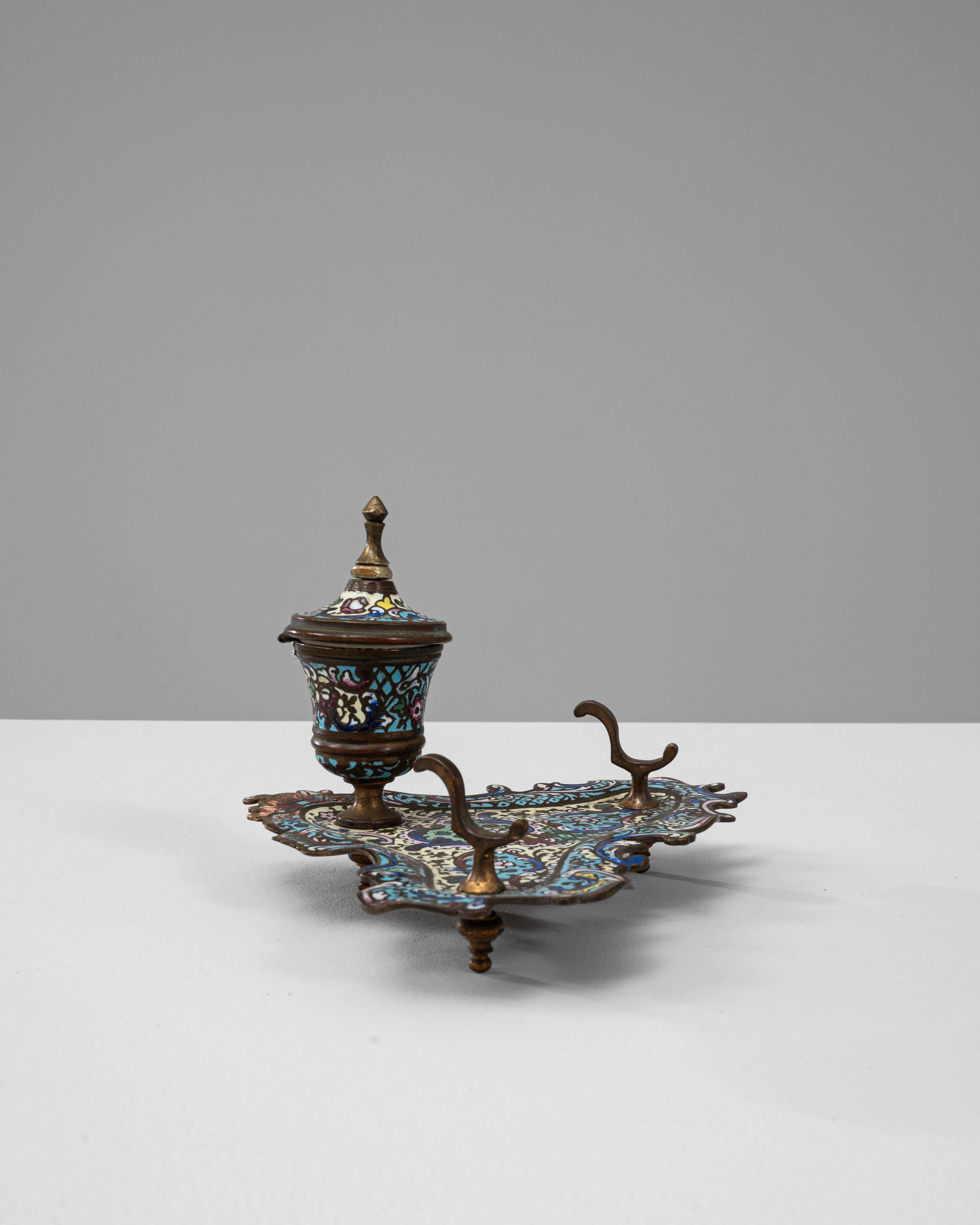 Calamaio da tavolo francese del XIX secolo in bronzo In condizioni buone in vendita a High Point, NC