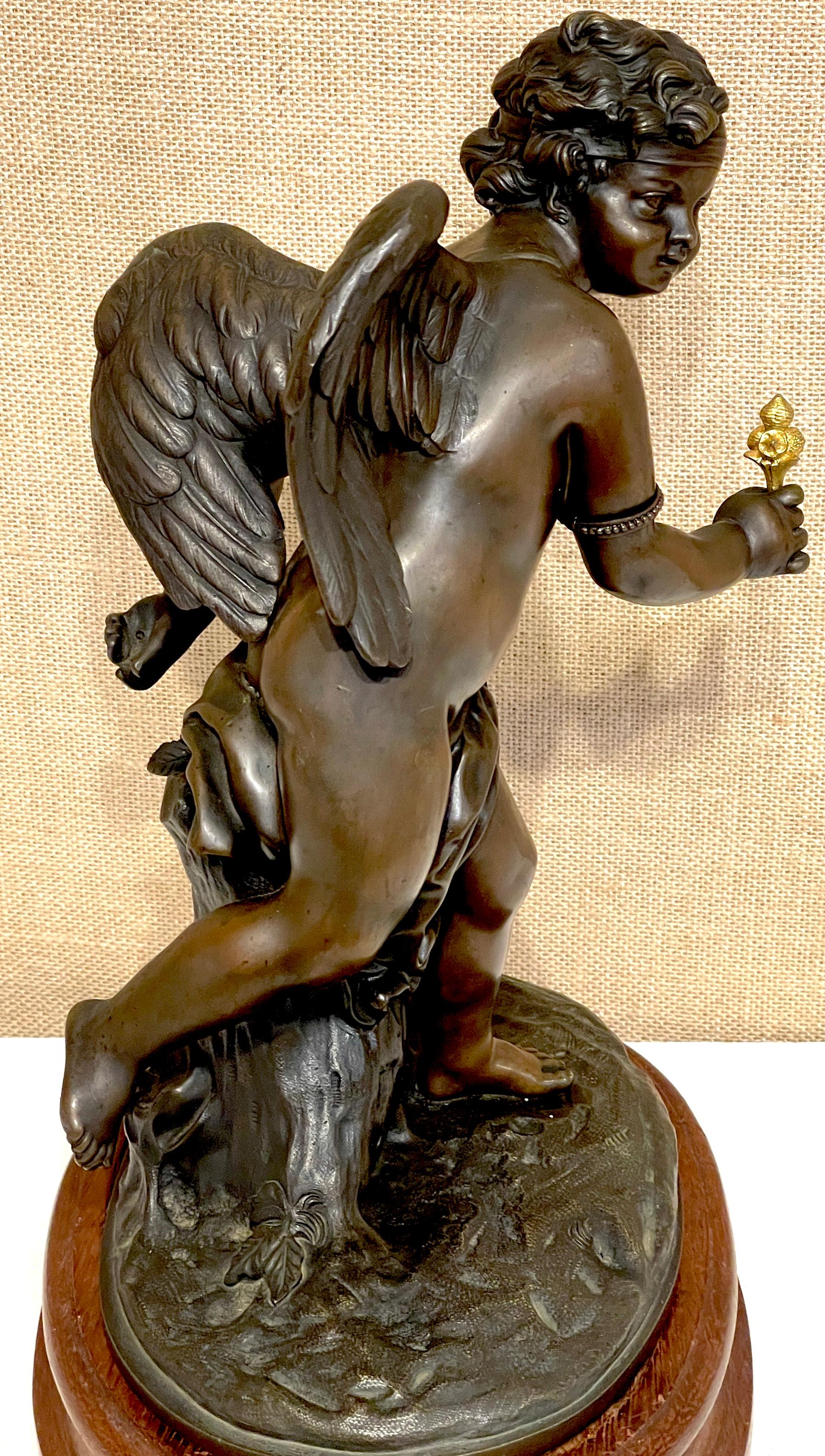 Französische Bronzefigur des Amors (Engel) aus dem 19. Jahrhundert, Auguste Moreau zugeschrieben im Angebot 5