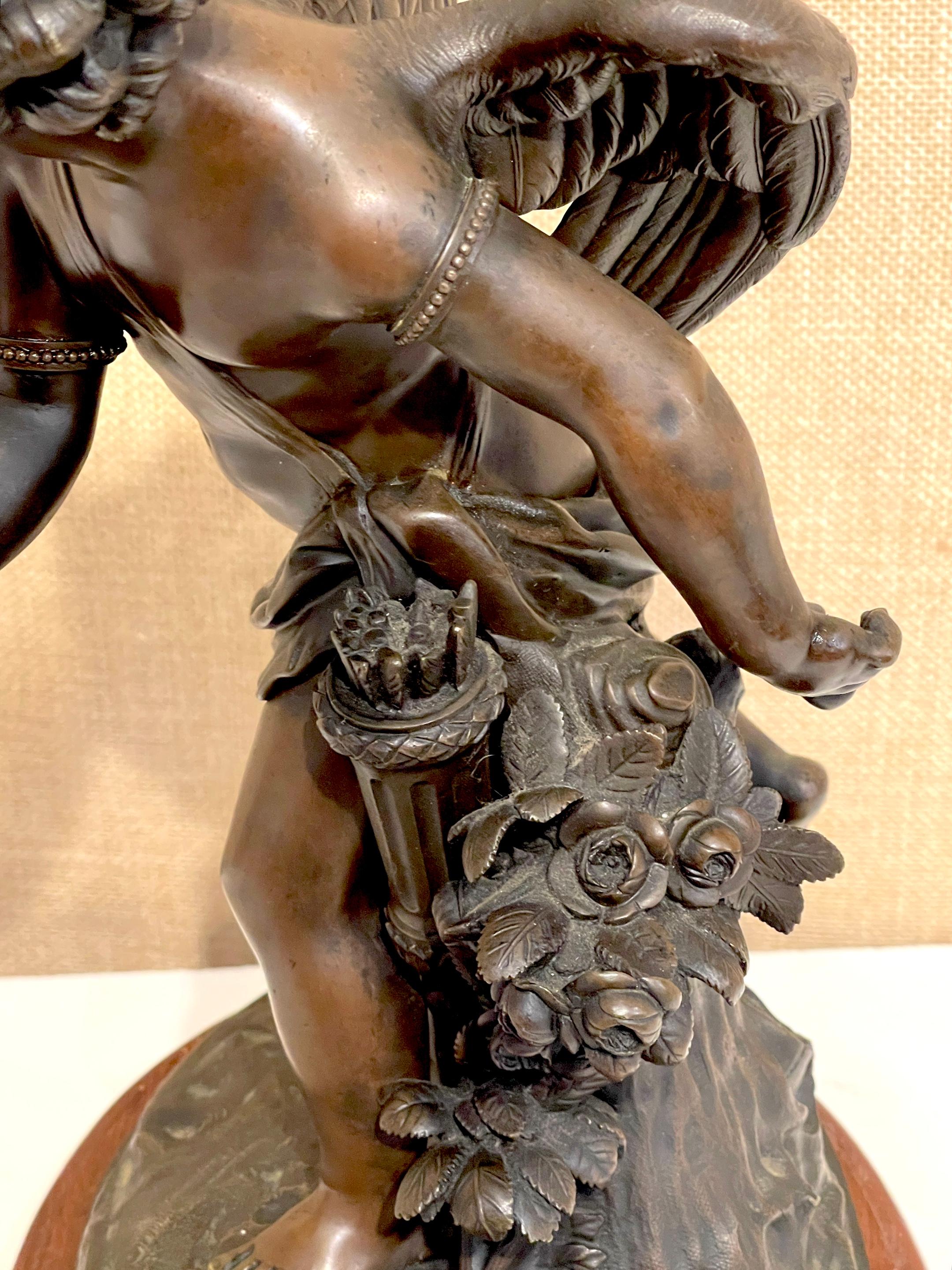 Französische Bronzefigur des Amors (Engel) aus dem 19. Jahrhundert, Auguste Moreau zugeschrieben im Angebot 9