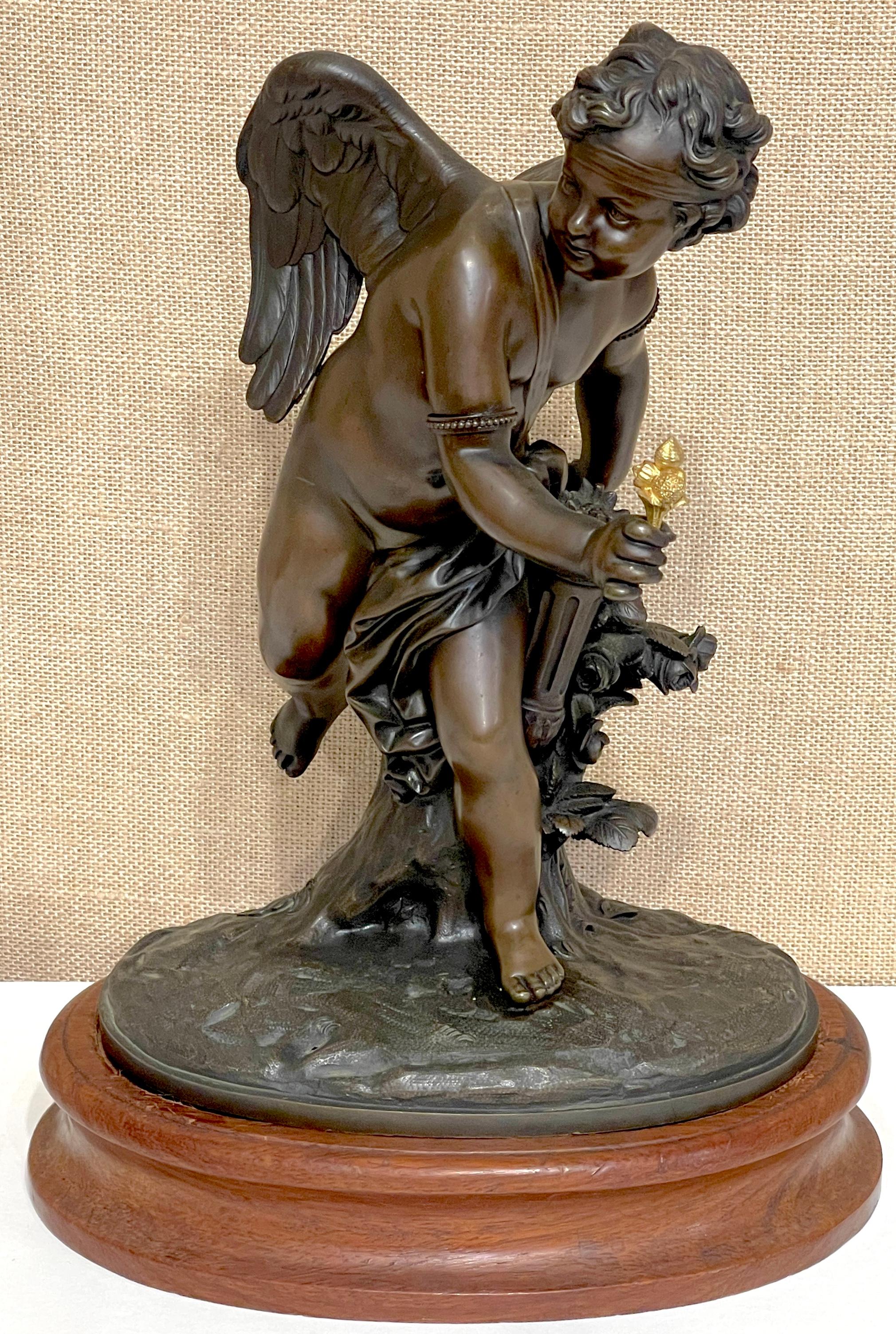 Französische Bronzefigur des Amors aus dem 19. Jahrhundert, Auguste Moreau zugeschrieben
Frankreich, um 1890 Unsigniert

Eine bezaubernde französische Bronzefigur des Amors aus dem 19. Jahrhundert, die dem berühmten Bildhauer Auguste Moreau