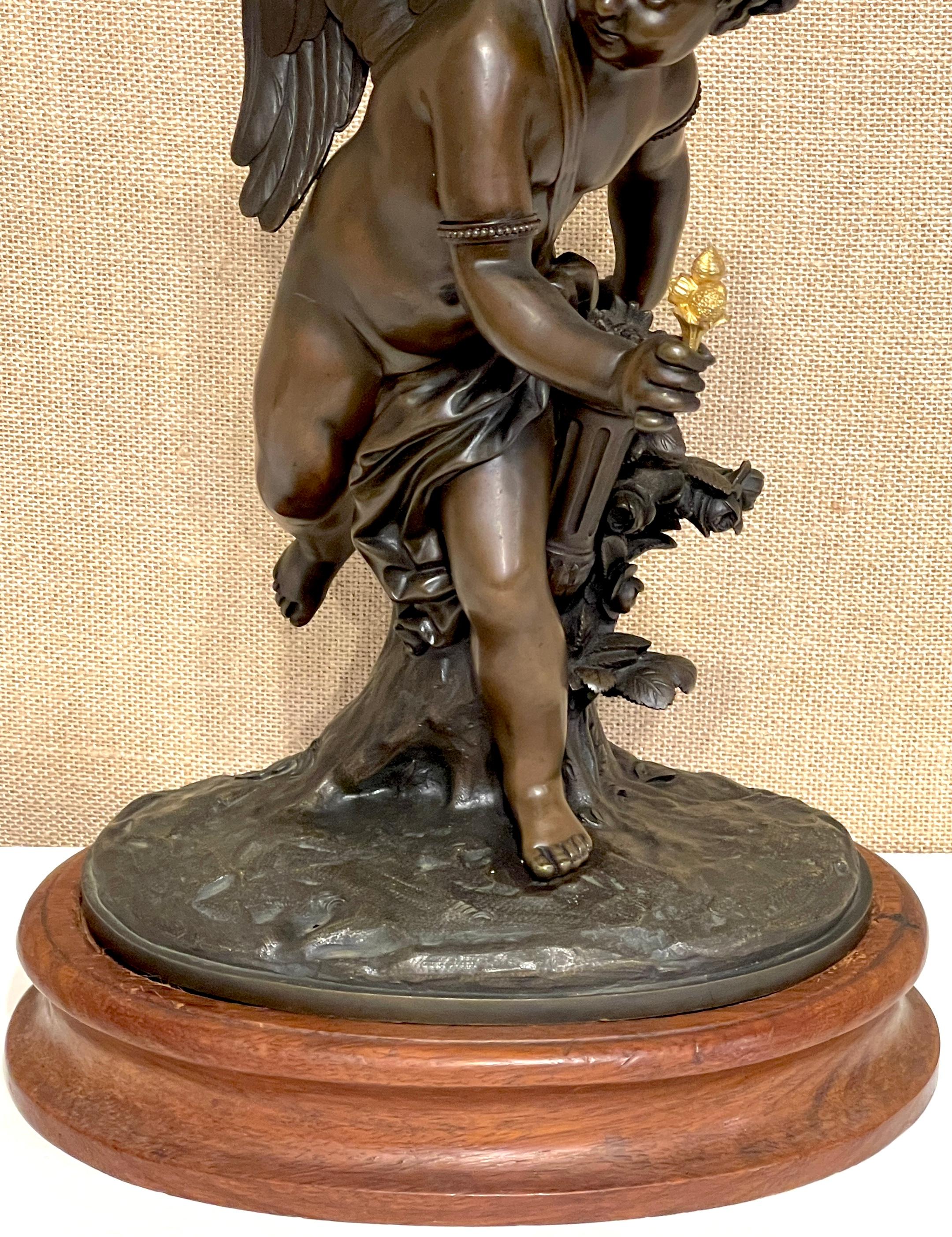 Französische Bronzefigur des Amors (Engel) aus dem 19. Jahrhundert, Auguste Moreau zugeschrieben (Gegossen) im Angebot
