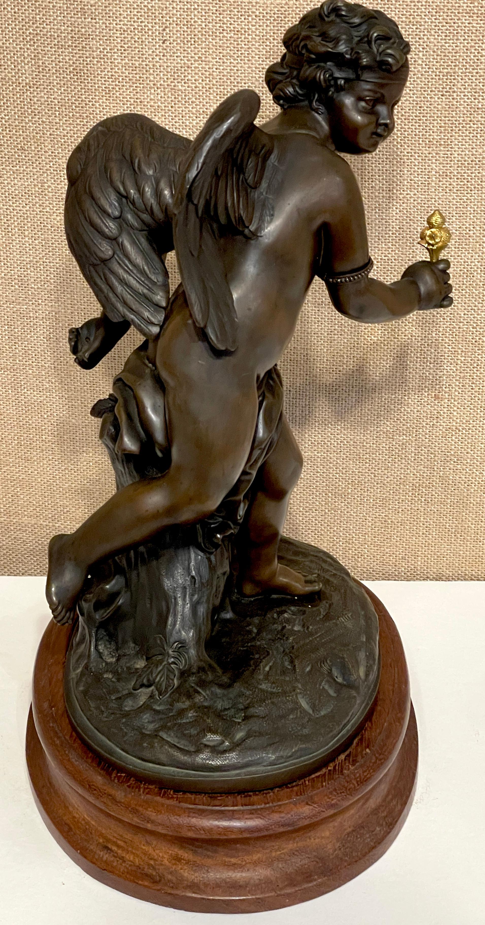 Französische Bronzefigur des Amors (Engel) aus dem 19. Jahrhundert, Auguste Moreau zugeschrieben im Angebot 4