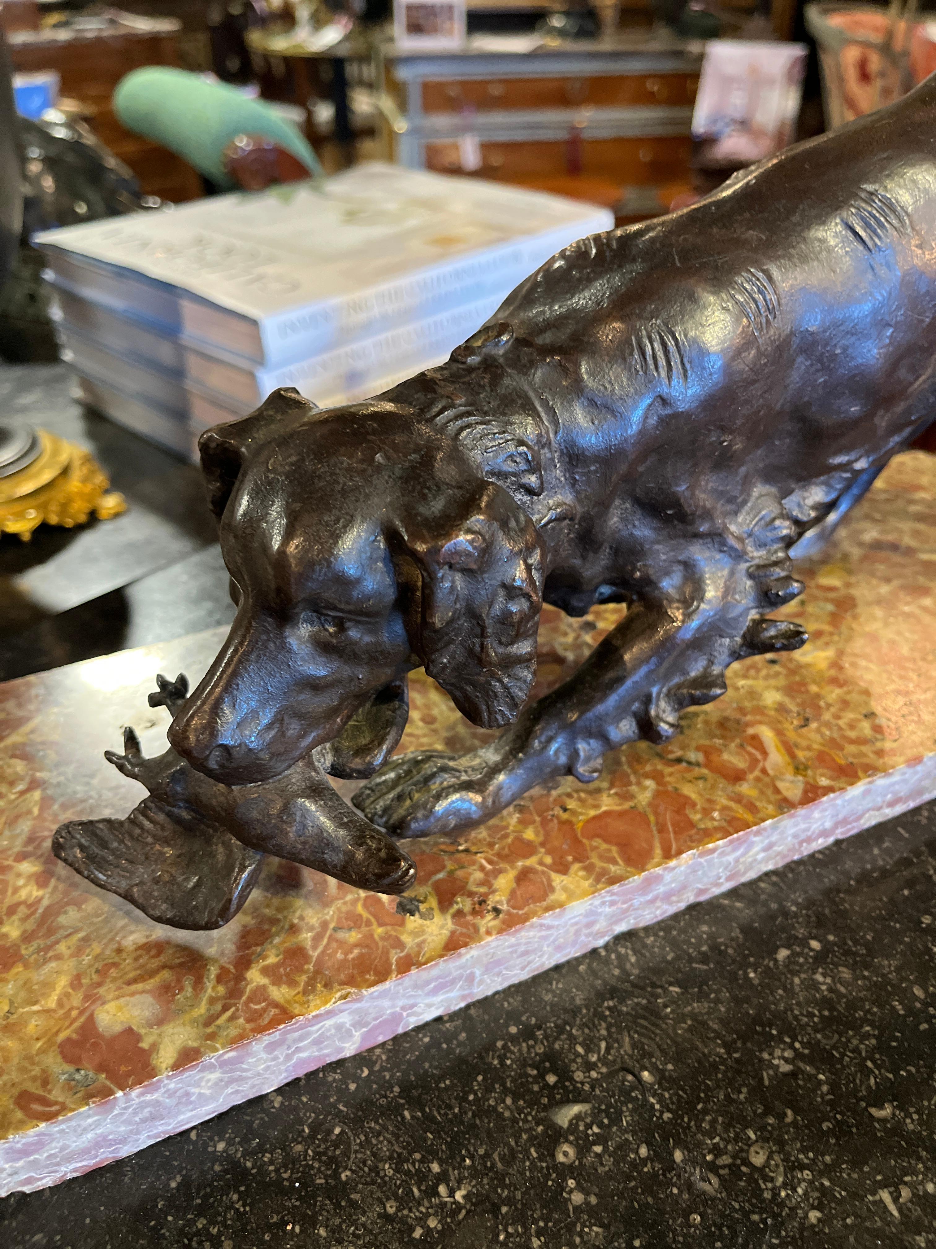 Rococò Cane da caccia francese del XIX secolo in bronzo in vendita