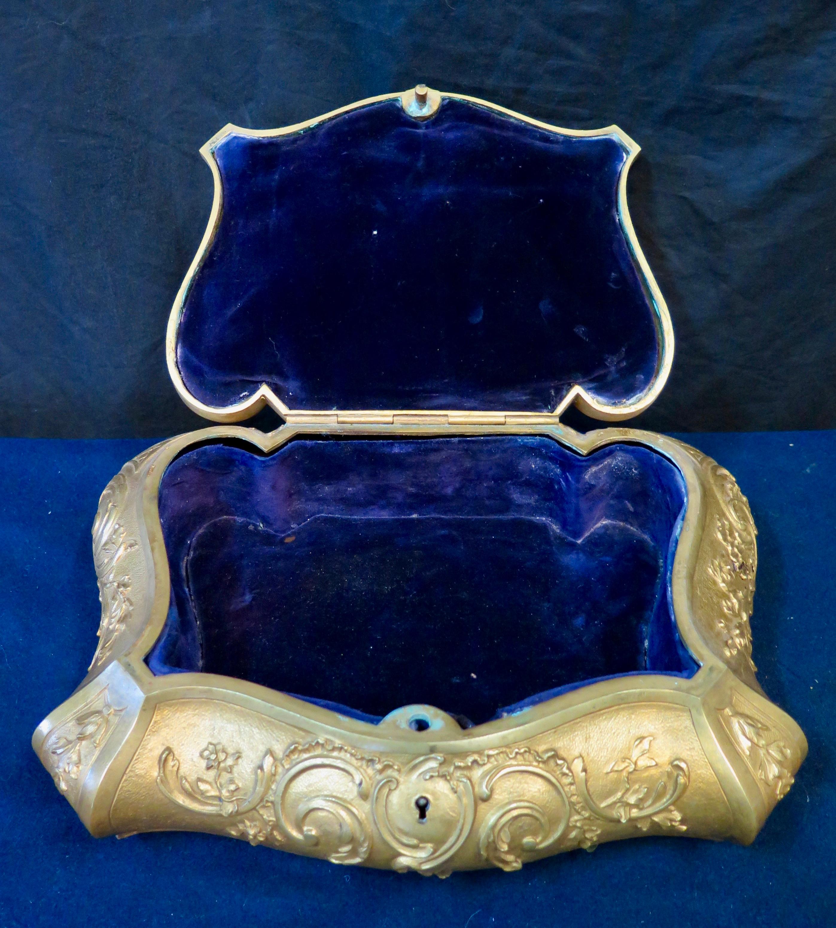 XIXe siècle Boîte à bijoux française du 19ème siècle en bronze en vente